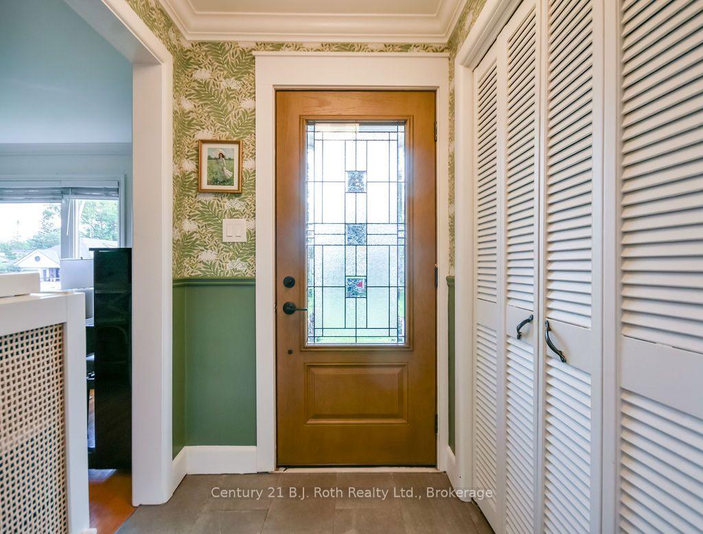 Photo 4 of 157 Parkview Avenue, Orillia — HOMEH