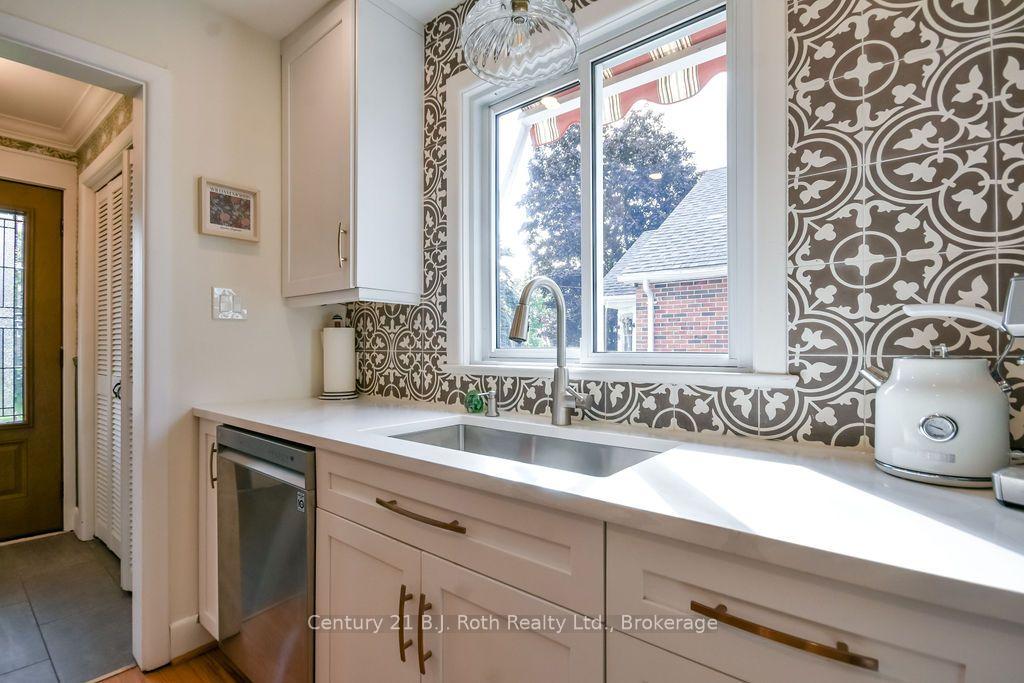 Photo 18 of 157 Parkview Avenue, Orillia — HOMEH