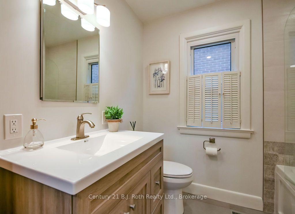 Photo 21 of 157 Parkview Avenue, Orillia — HOMEH