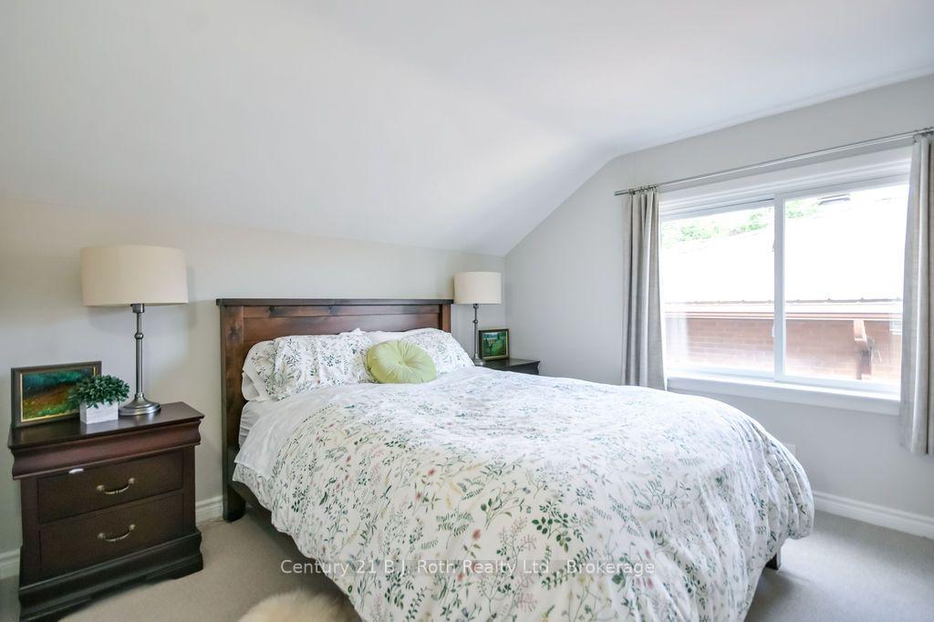 Photo 24 of 157 Parkview Avenue, Orillia — HOMEH