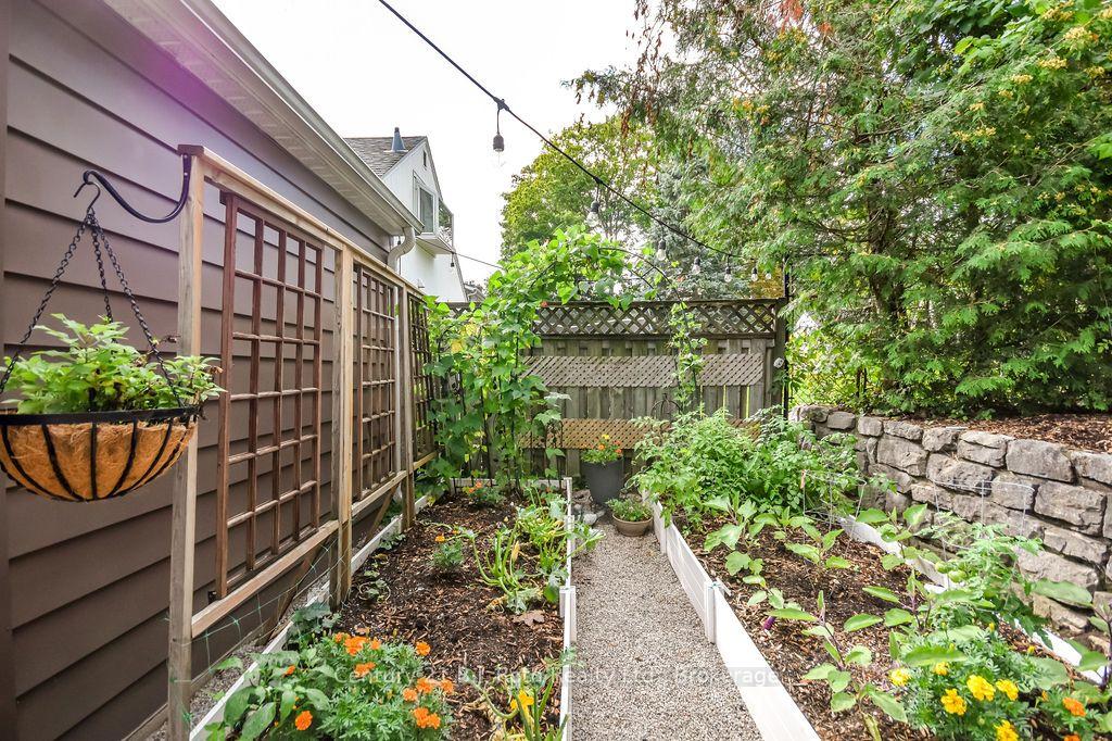 Photo 39 of 157 Parkview Avenue, Orillia — HOMEH