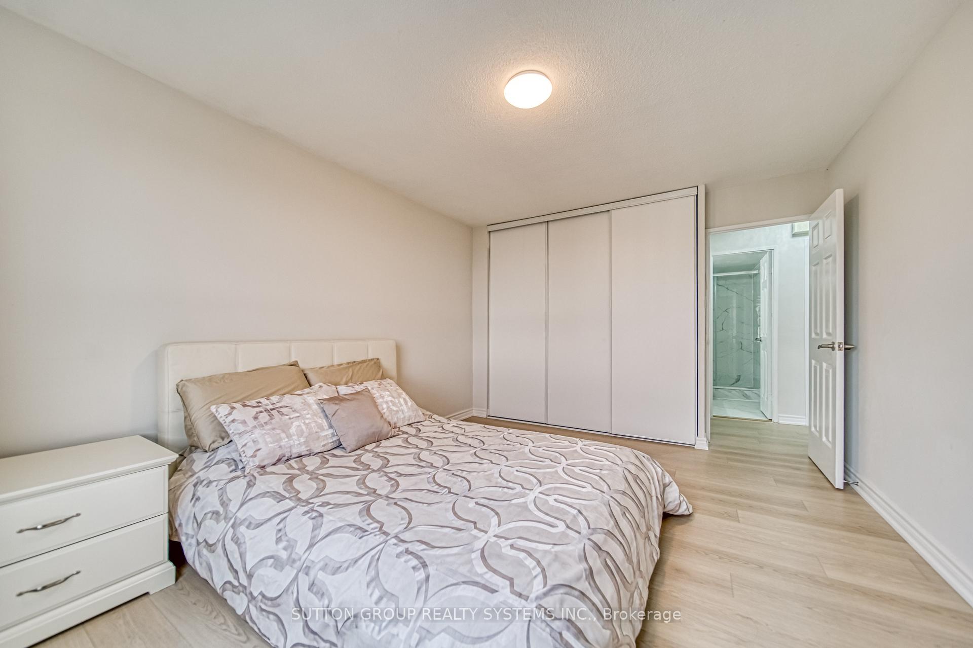 Photo 22 of Unit 1811, 260 Seneca Hill Drive, North York, Don Valley Village — HOMEH