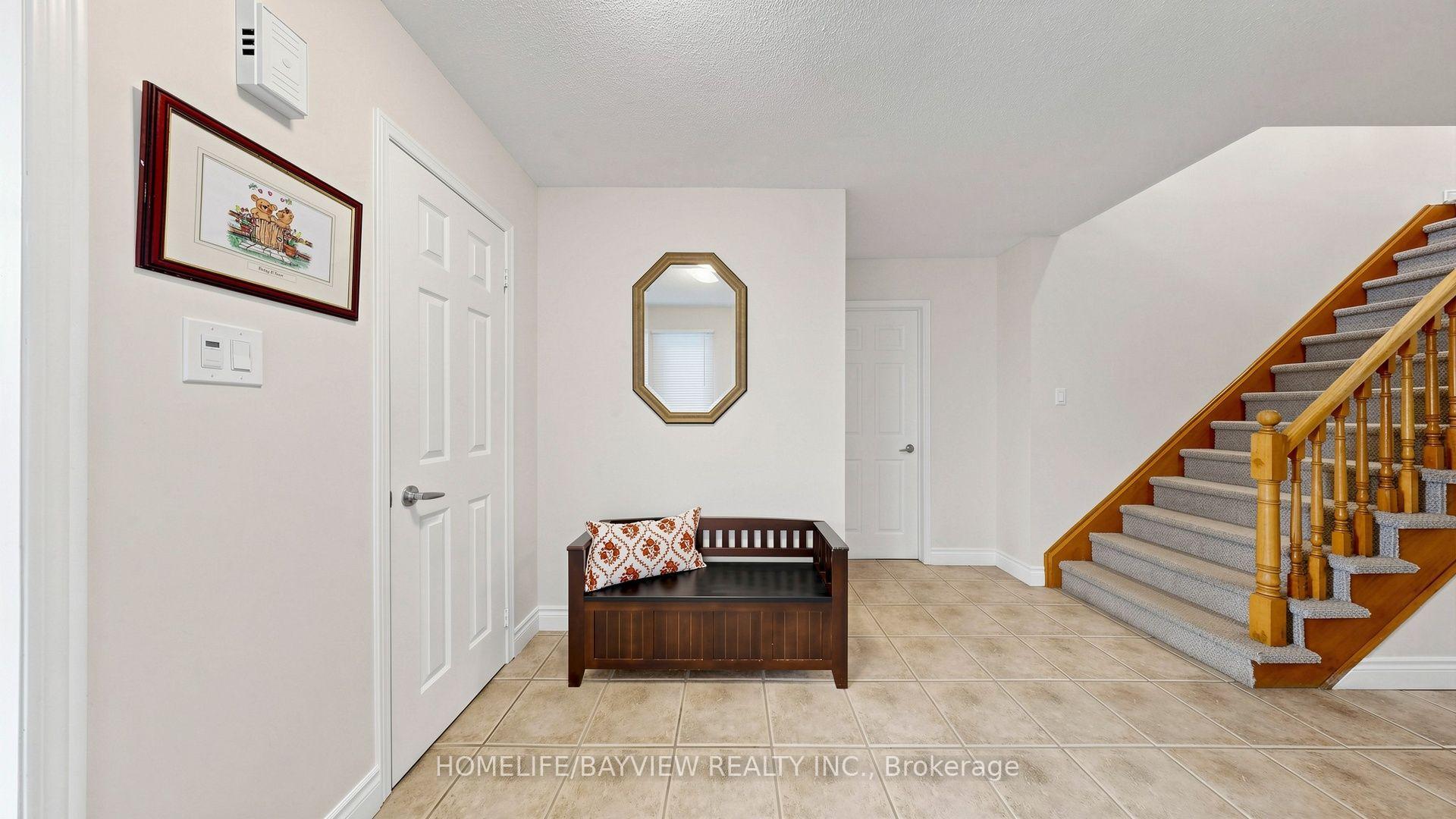 Photo 6 of 20 Doon Crescent, Georgina, Keswick North — HOMEH