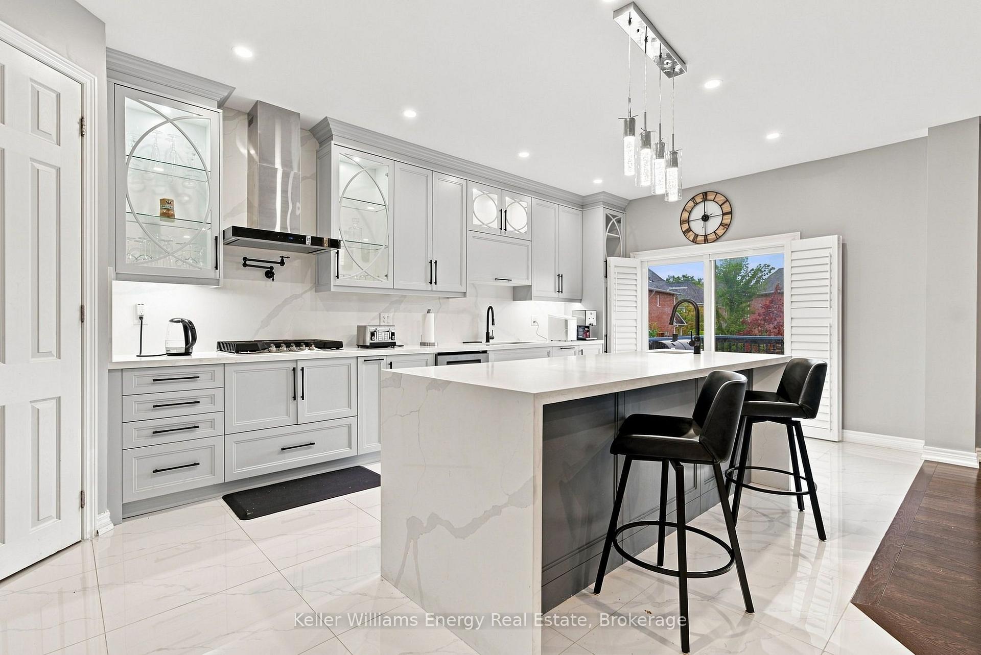 Photo 4 of 1677 Frederick Mason Drive, Oshawa, Taunton — HOMEH