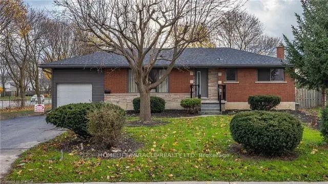 Photo of Unit Bsmt, 43 Patterson Avenue