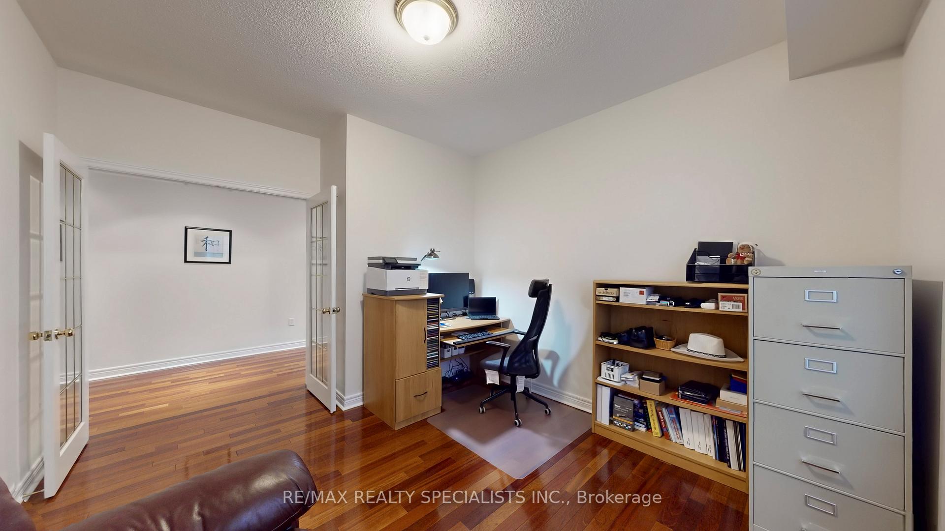 Photo 16 of 2258 Rochester Circle, Oakville, Bronte Creek — HOMEH