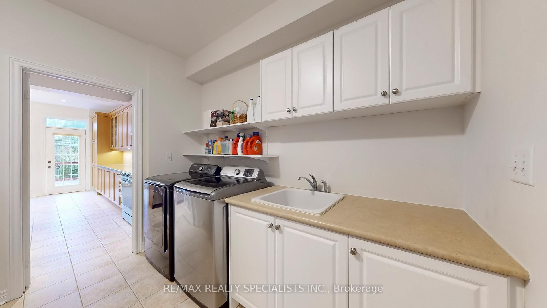Photo 19 of 2258 Rochester Circle, Oakville, Bronte Creek — HOMEH
