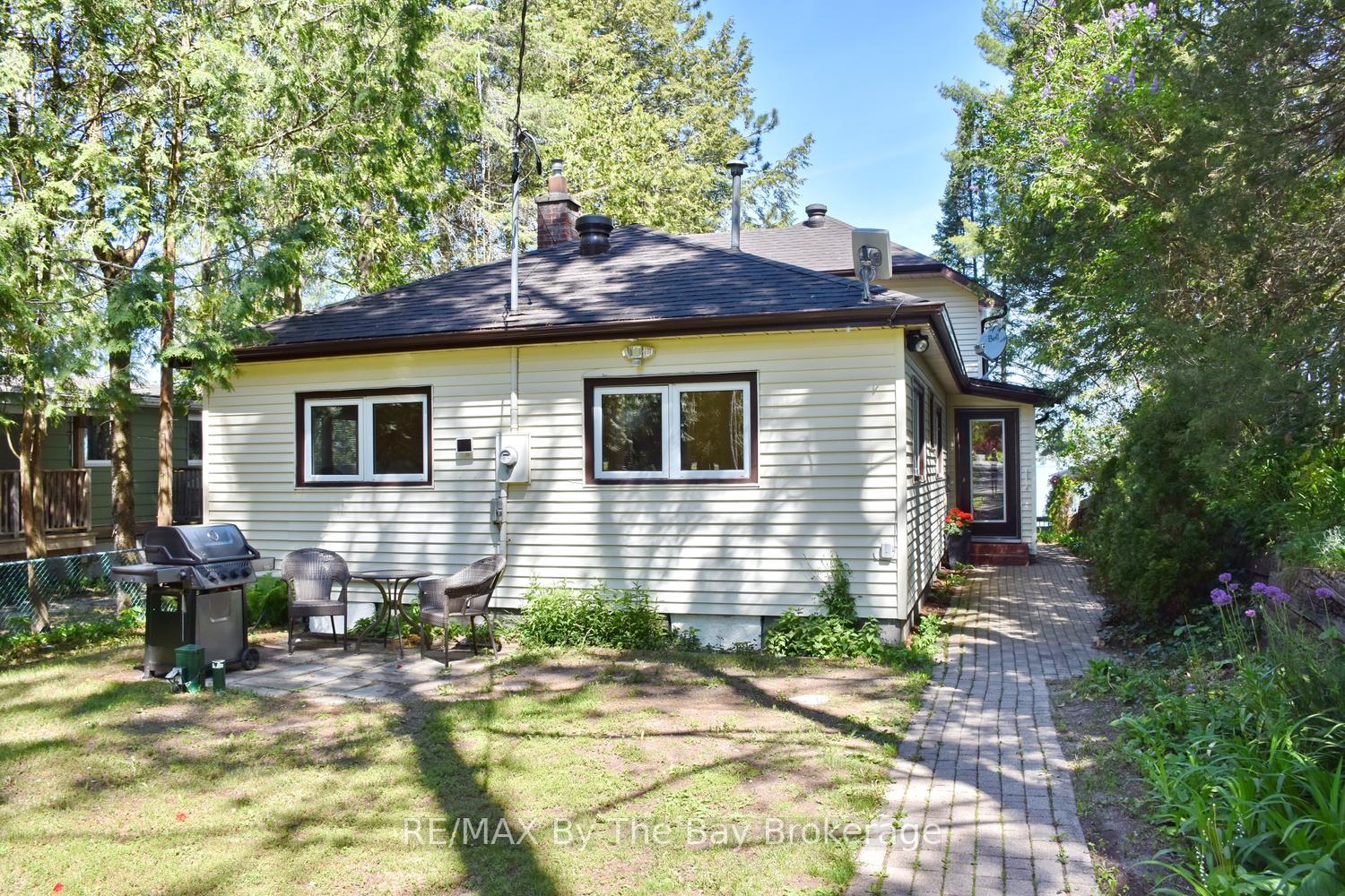 Photo 8 of 2284 South Orr Lake Road, Springwater, Rural Springwater — HOMEH