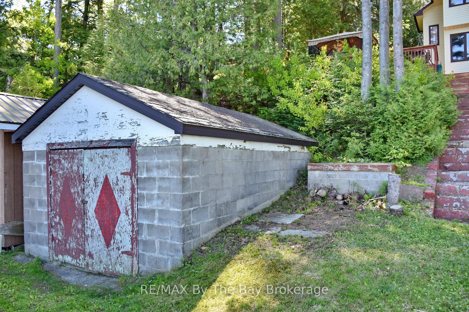 Photo 43 of 2284 South Orr Lake Road, Springwater, Rural Springwater — HOMEH