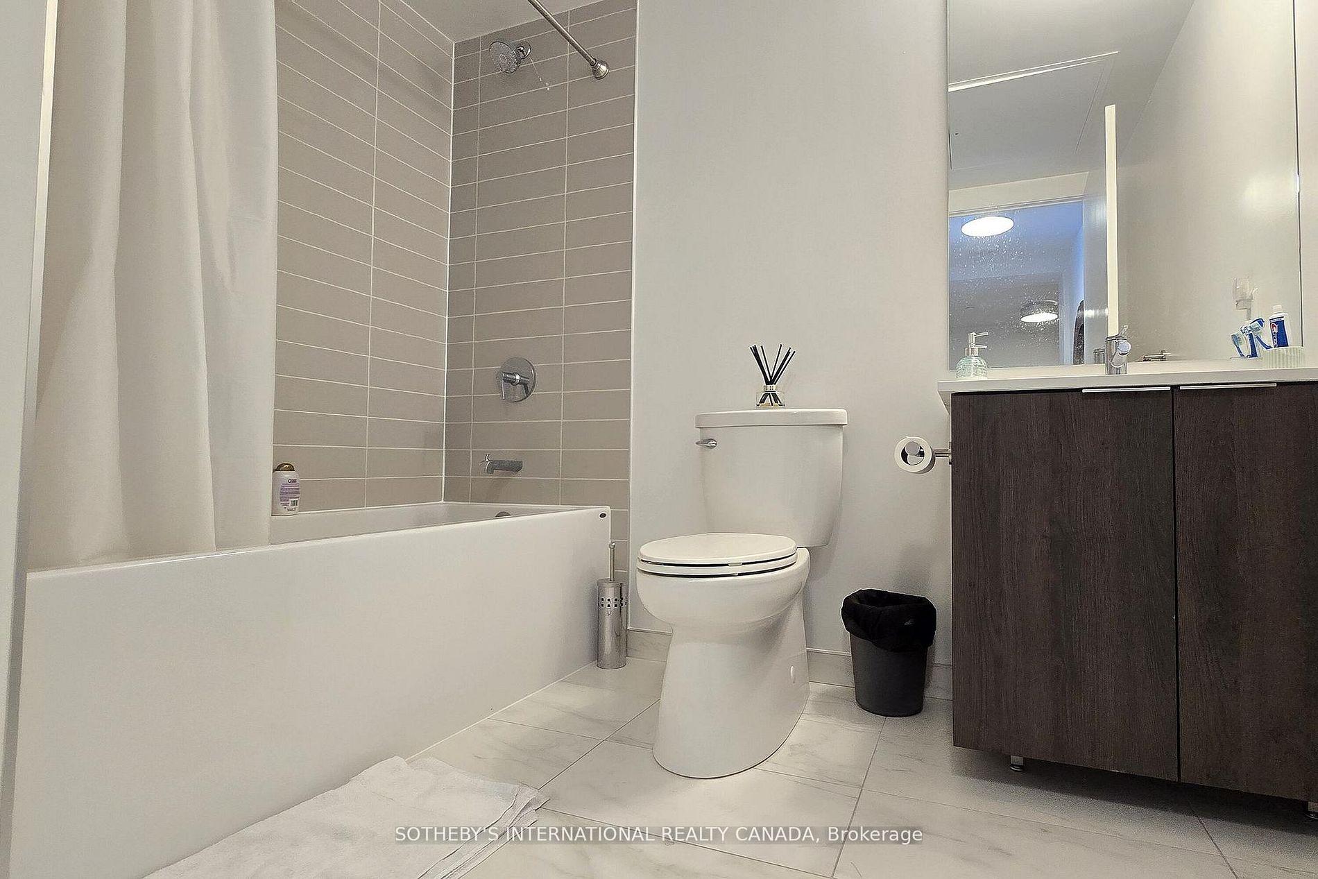 Photo 8 of Unit 2503, 357 King Street W, Toronto, Waterfront Communities — HOMEH
