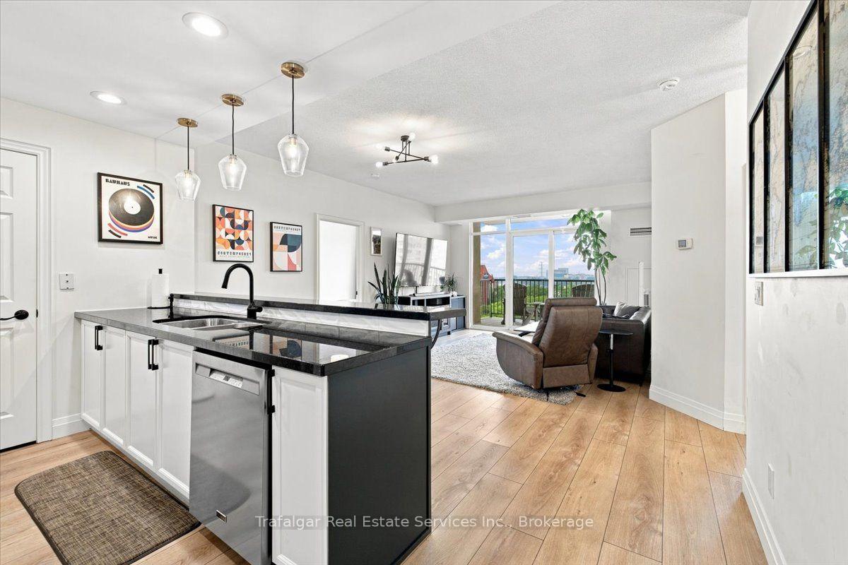 Photo 11 of Unit 701, 399 Elizabeth Street, Burlington, Brant — HOMEH
