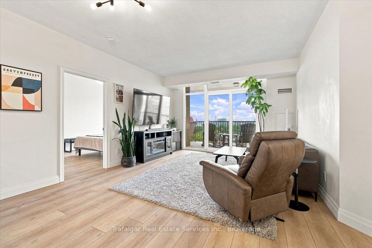 Photo 12 of Unit 701, 399 Elizabeth Street, Burlington, Brant — HOMEH