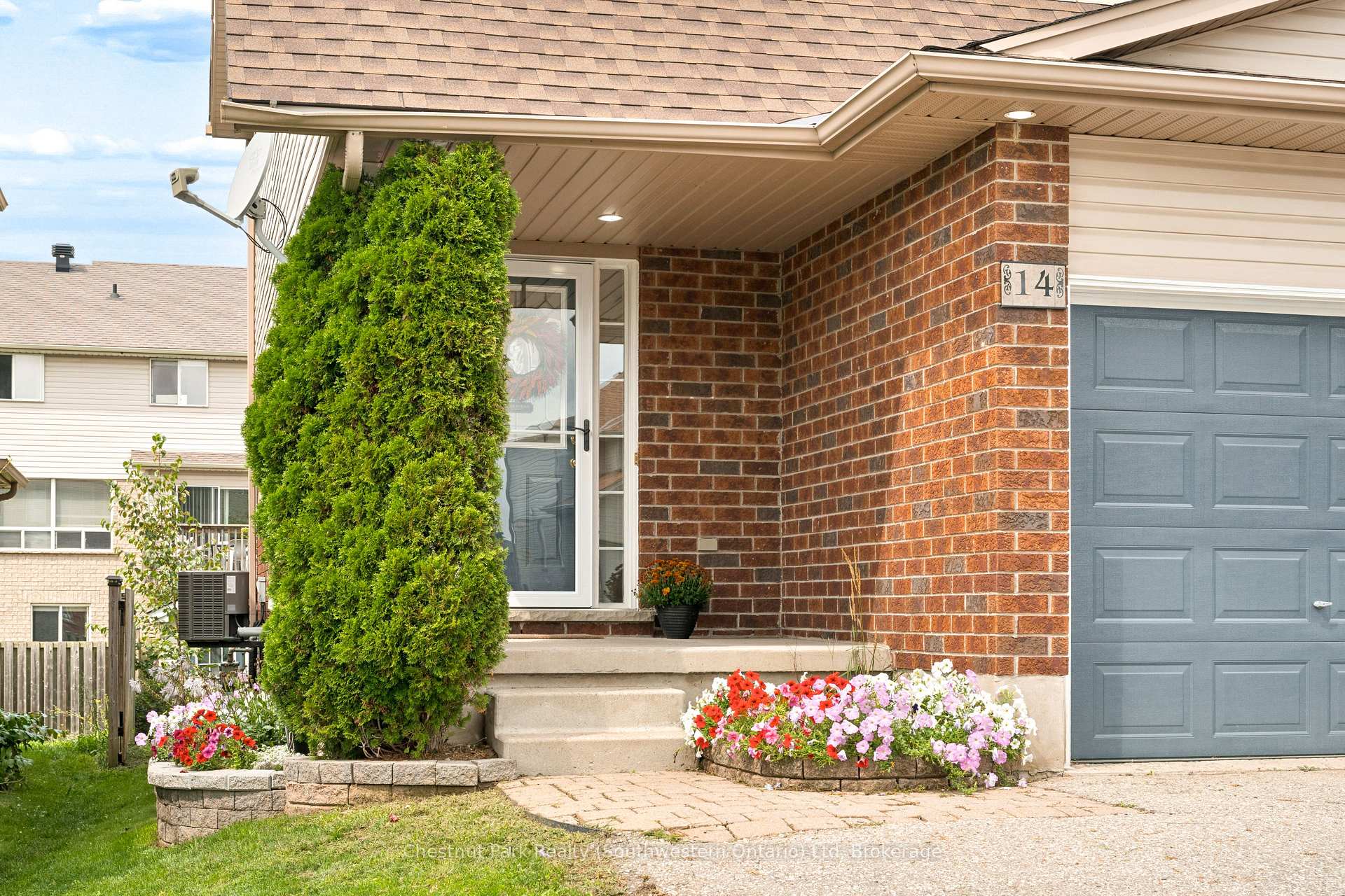 Photo 3 of 14 Sandcreek Lane, Guelph, Grange Road — HOMEH