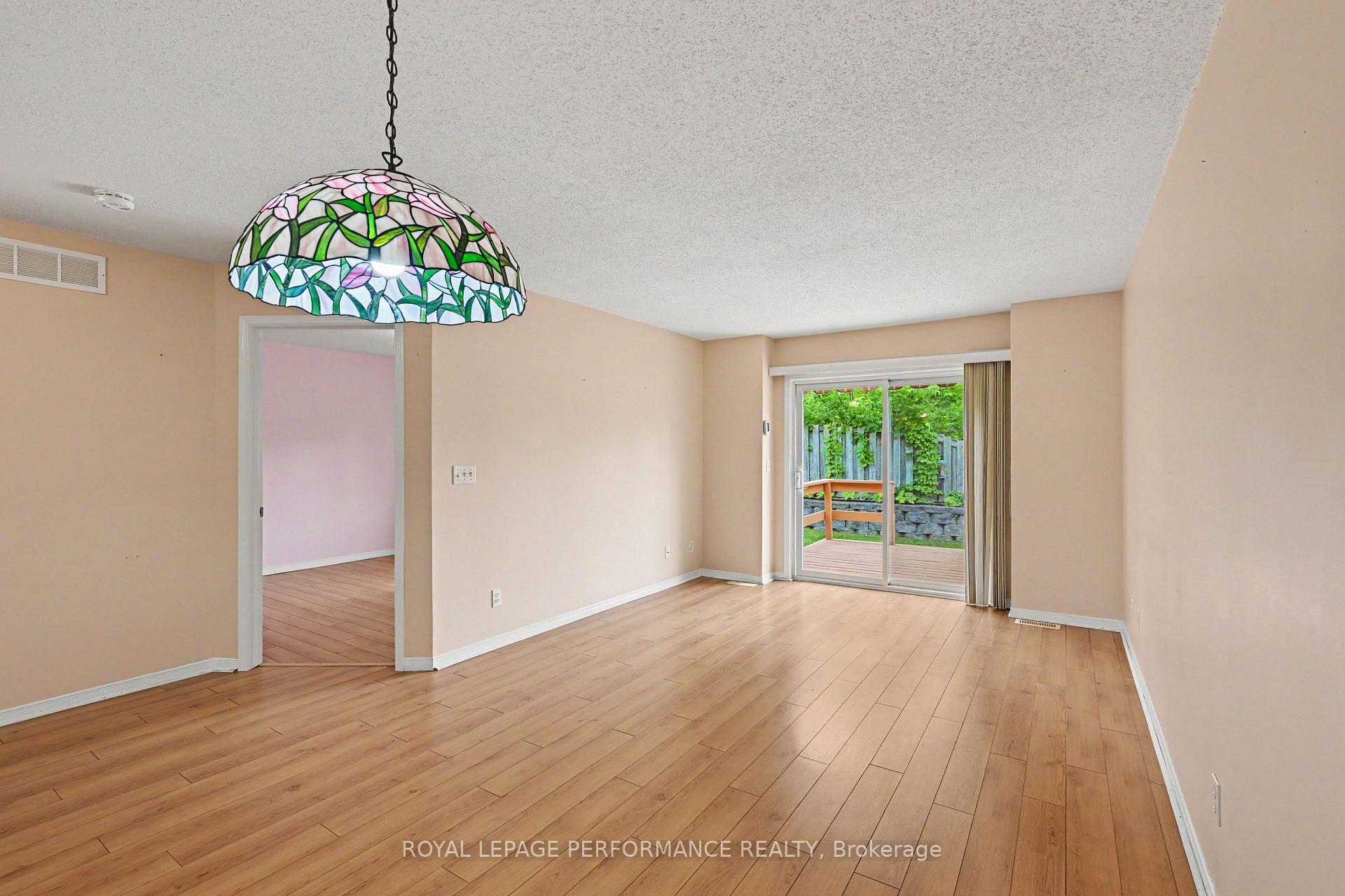 Photo 9 of 18 Daphne Crescent, Ottawa, Stittsville (South) — HOMEH