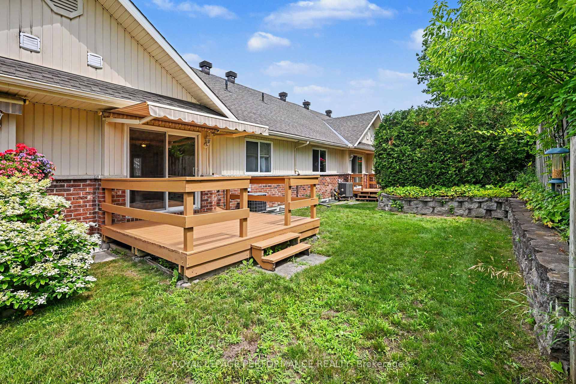 Photo 10 of 18 Daphne Crescent, Ottawa, Stittsville (South) — HOMEH