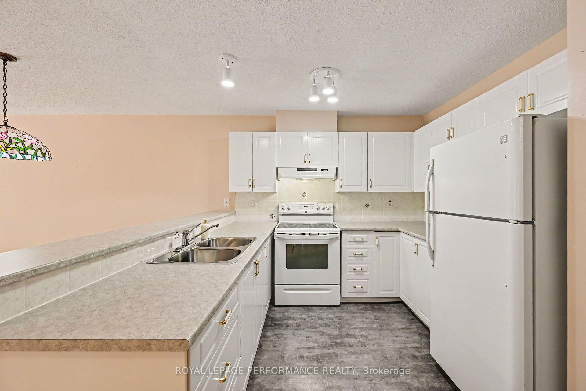 Photo 14 of 18 Daphne Crescent, Ottawa, Stittsville (South) — HOMEH