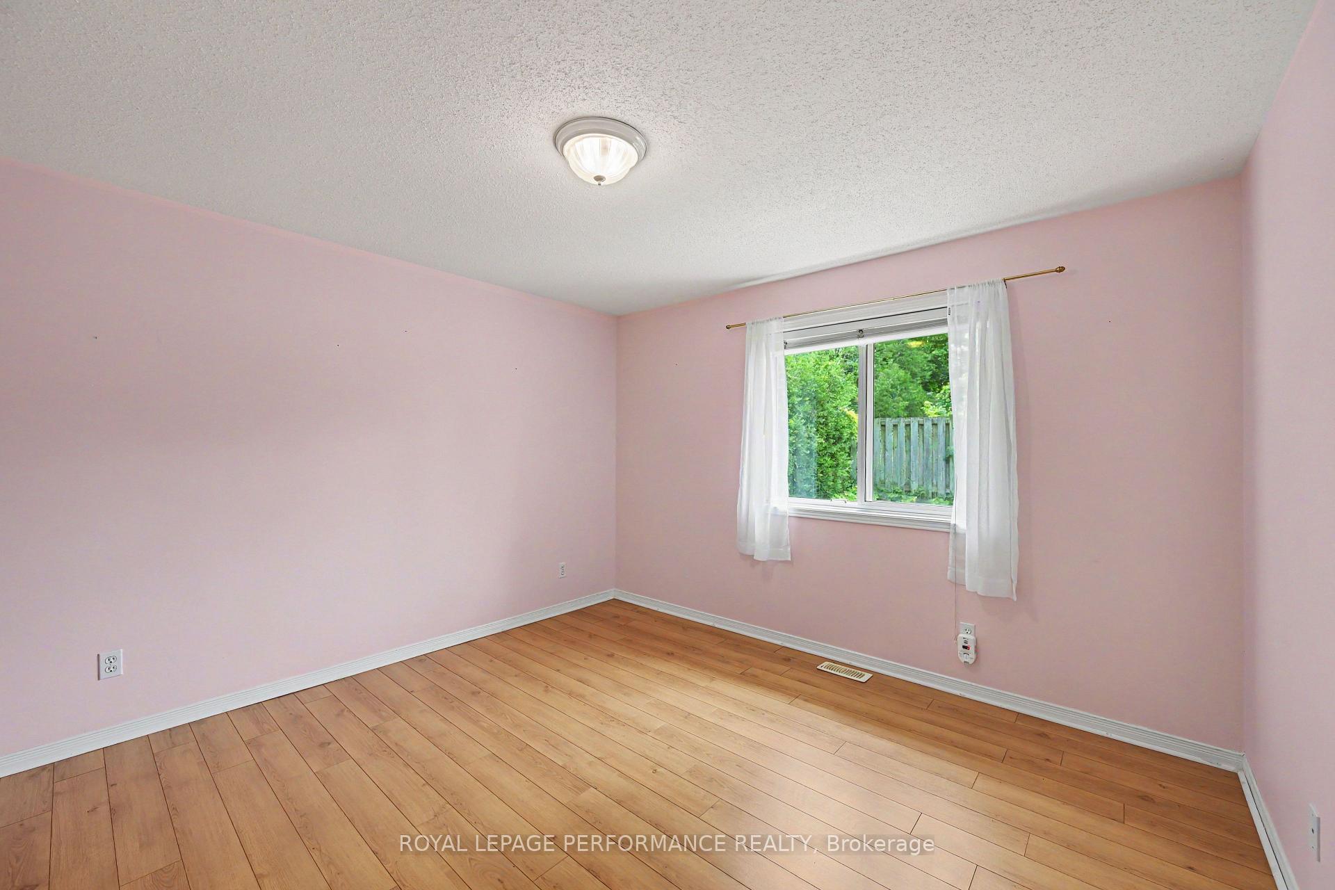 Photo 18 of 18 Daphne Crescent, Ottawa, Stittsville (South) — HOMEH