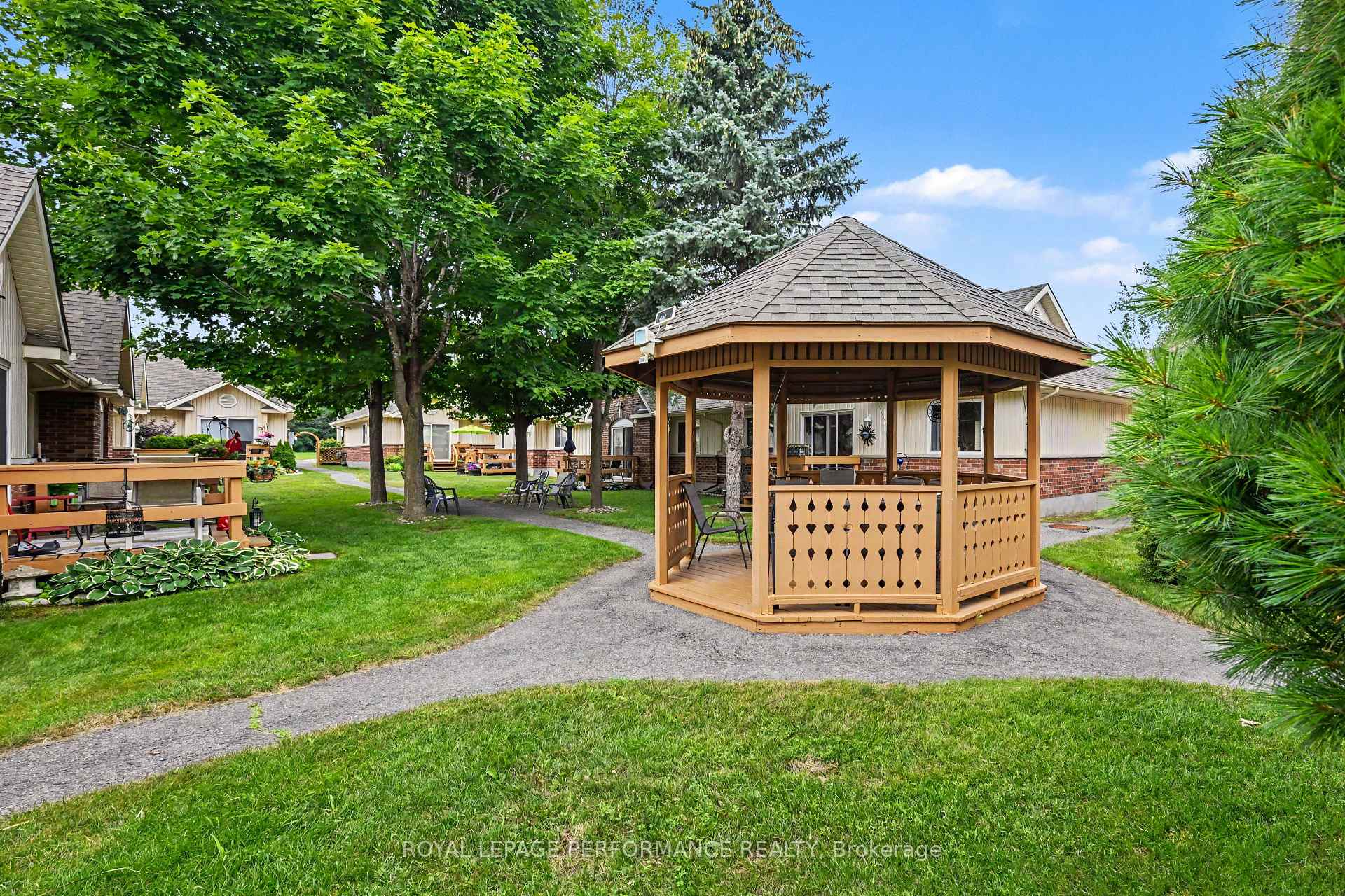 Photo 27 of 18 Daphne Crescent, Ottawa, Stittsville (South) — HOMEH