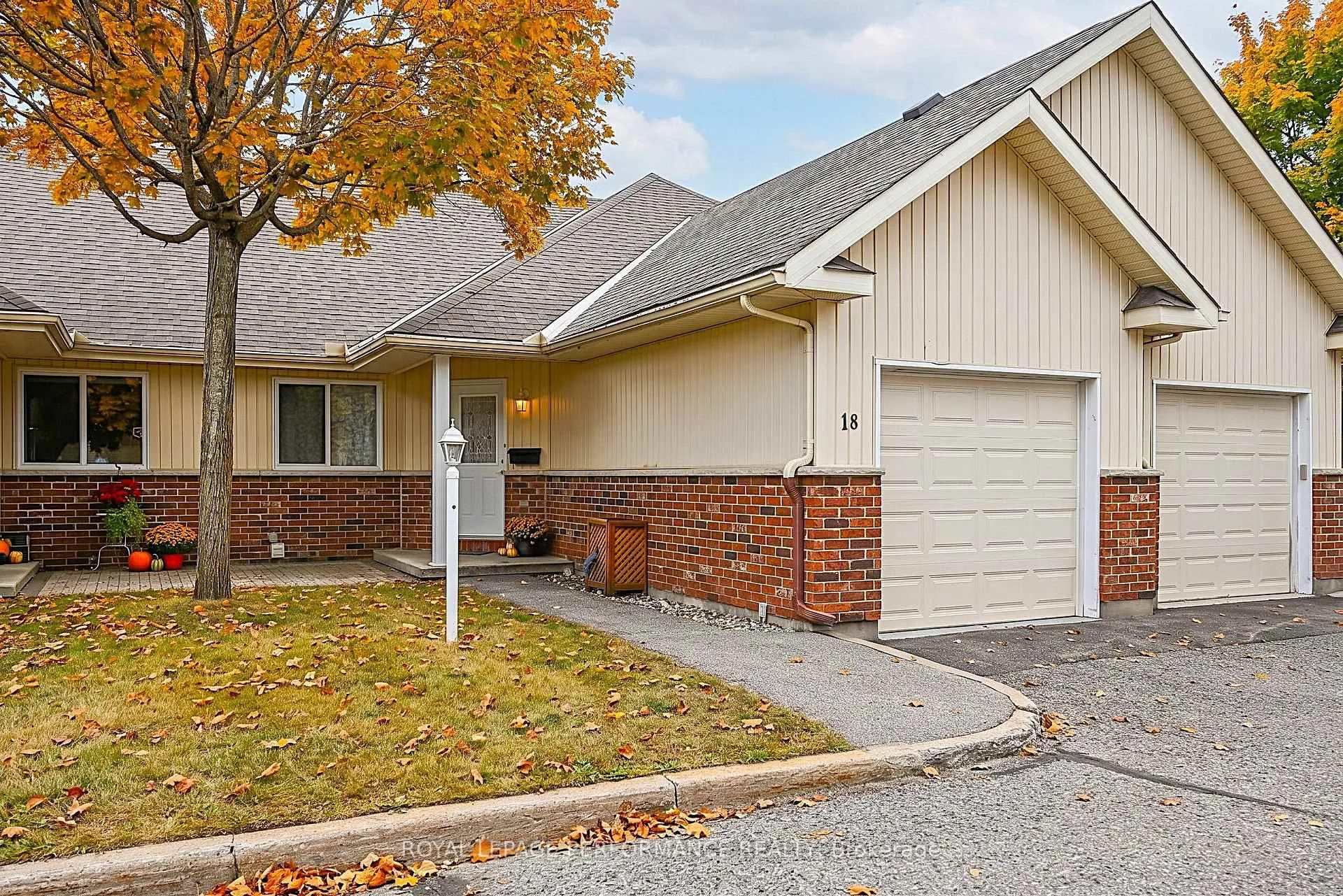 Photo of 18 Daphne Crescent