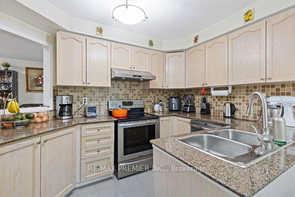 Photo 9 of Unit 8, 116 Rory Road, North York, Maple Leaf — HOMEH