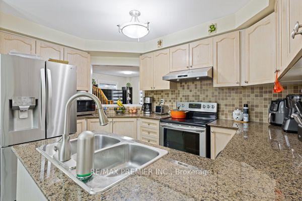 Photo 12 of Unit 8, 116 Rory Road, North York, Maple Leaf — HOMEH