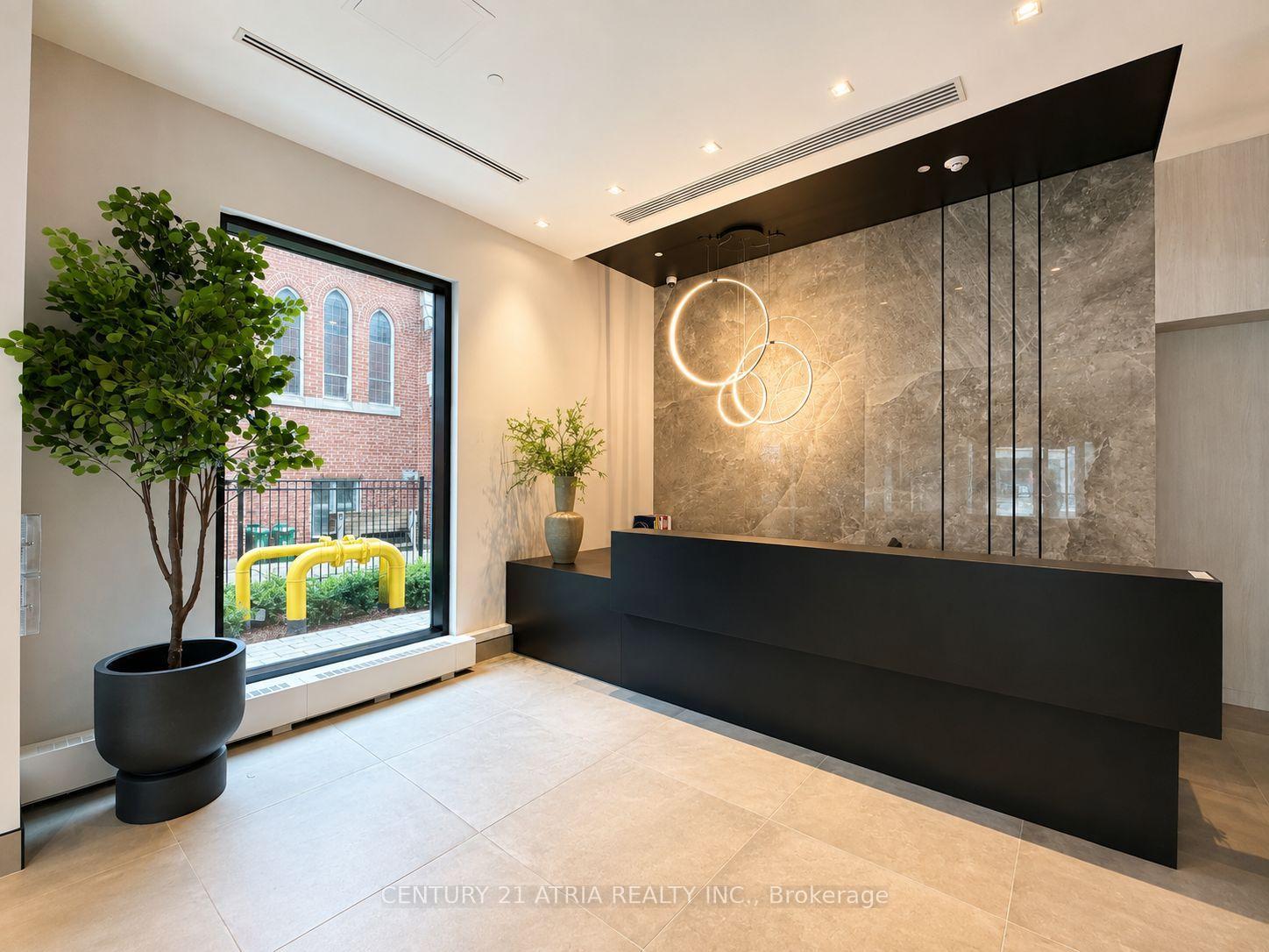Photo 2 of Unit 2407, 609 Sherbourne Street, Toronto, North St. James Town — HOMEH