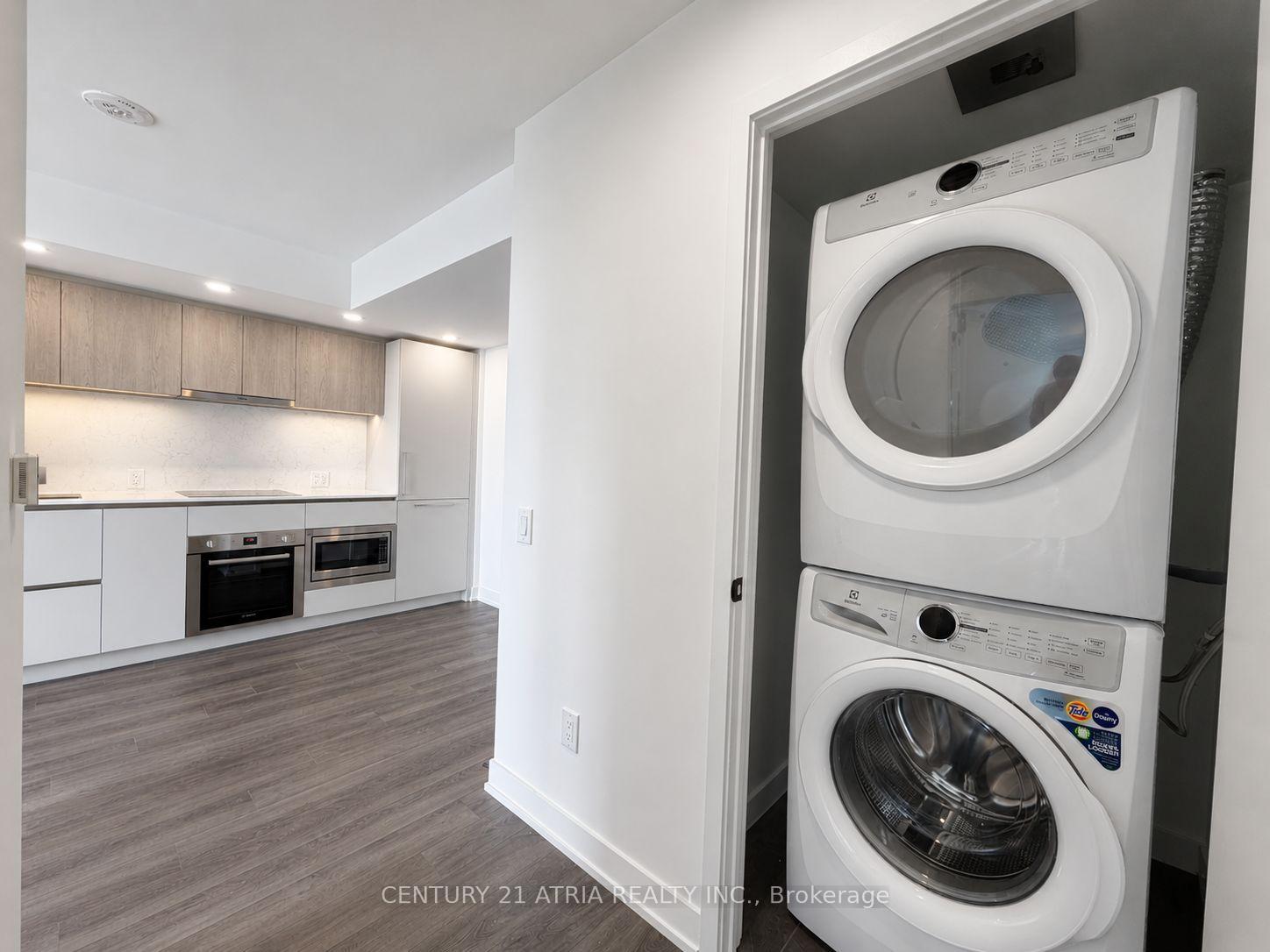 Photo 9 of Unit 2407, 609 Sherbourne Street, Toronto, North St. James Town — HOMEH