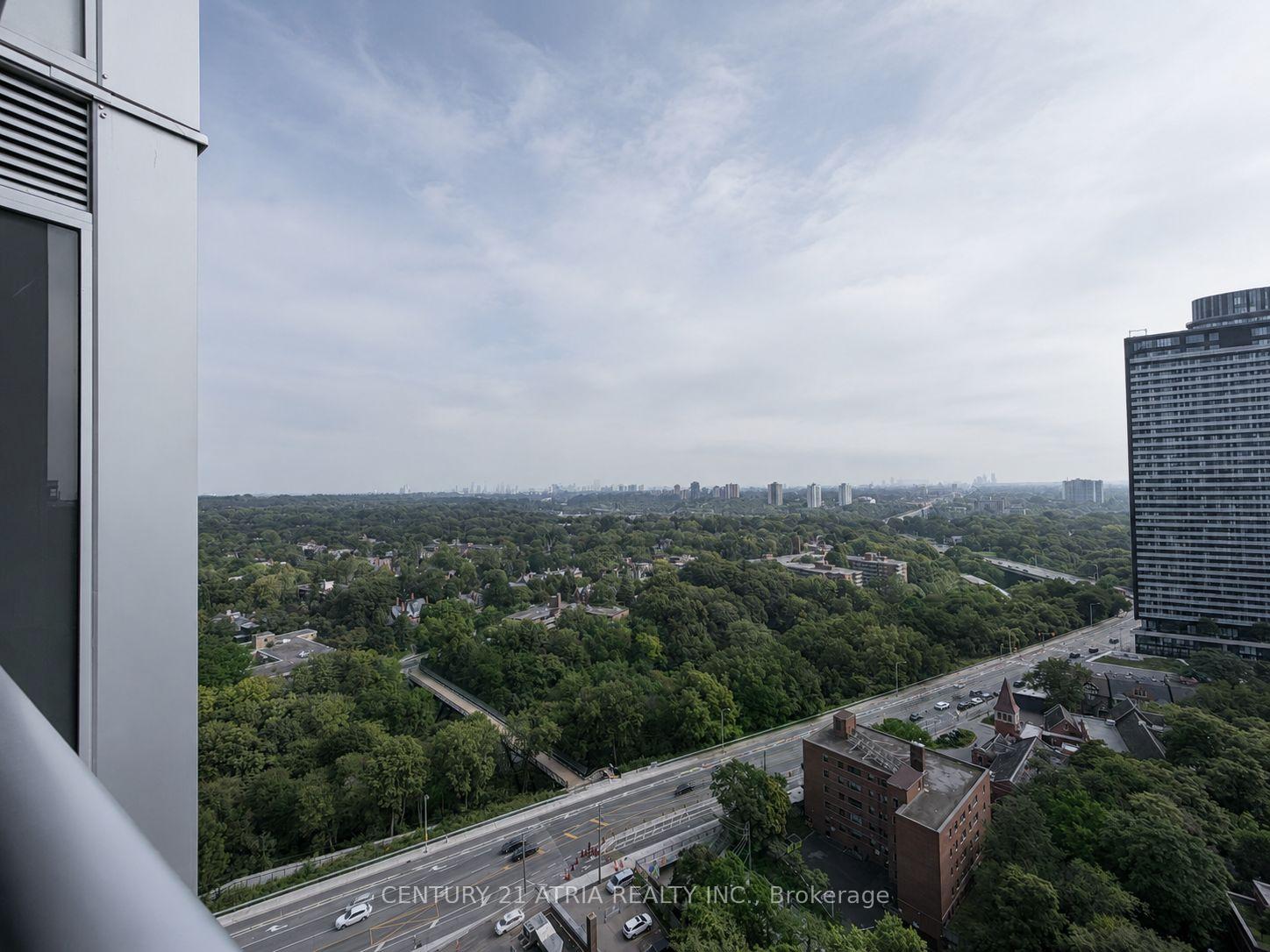 Photo 17 of Unit 2407, 609 Sherbourne Street, Toronto, North St. James Town — HOMEH