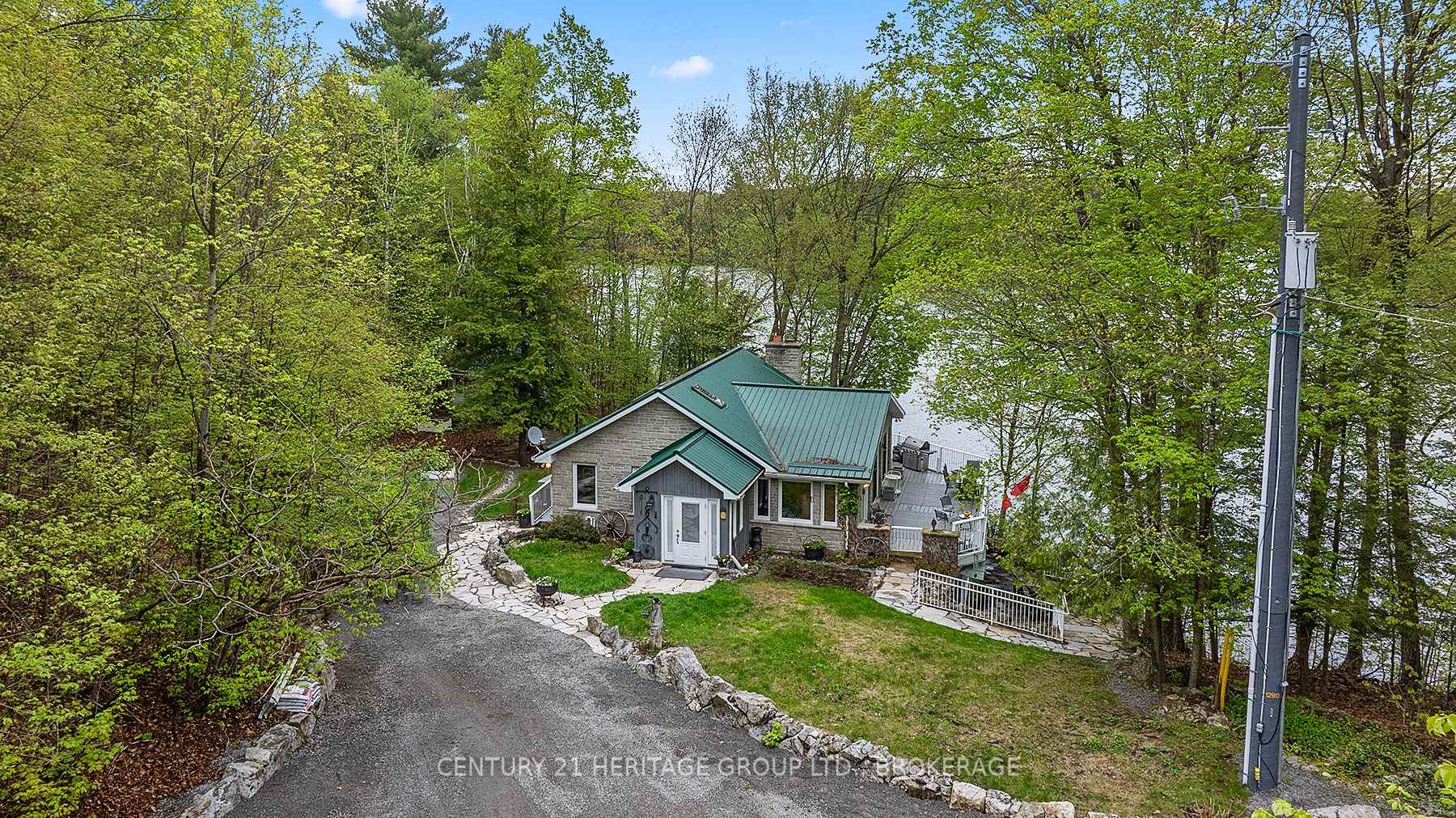 Photo 4 of 8126 Perth Road, South Frontenac, Frontenac South — HOMEH