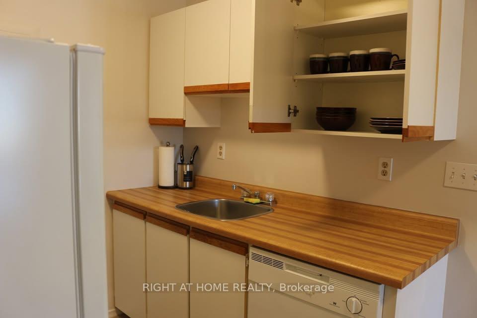 Photo 16 of Unit 708, 1102 Jalna Boulevard, London, South X — HOMEH