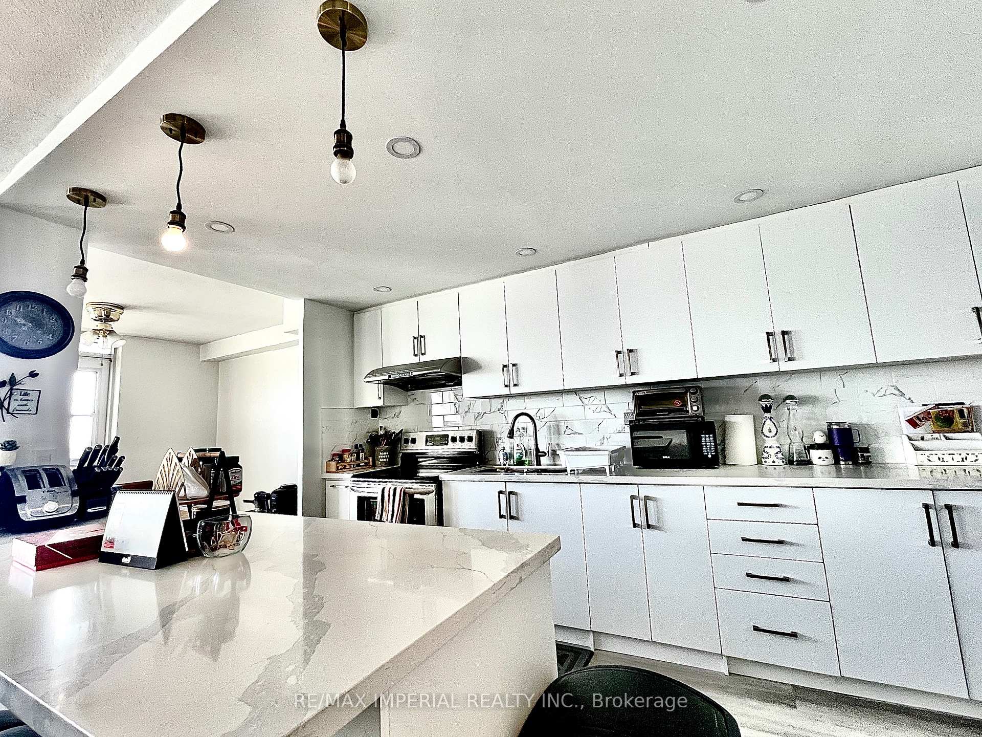 Photo 5 of Unit 1807, 270 Palmdale Drive, Scarborough, Tam O'Shanter-Sullivan — HOMEH