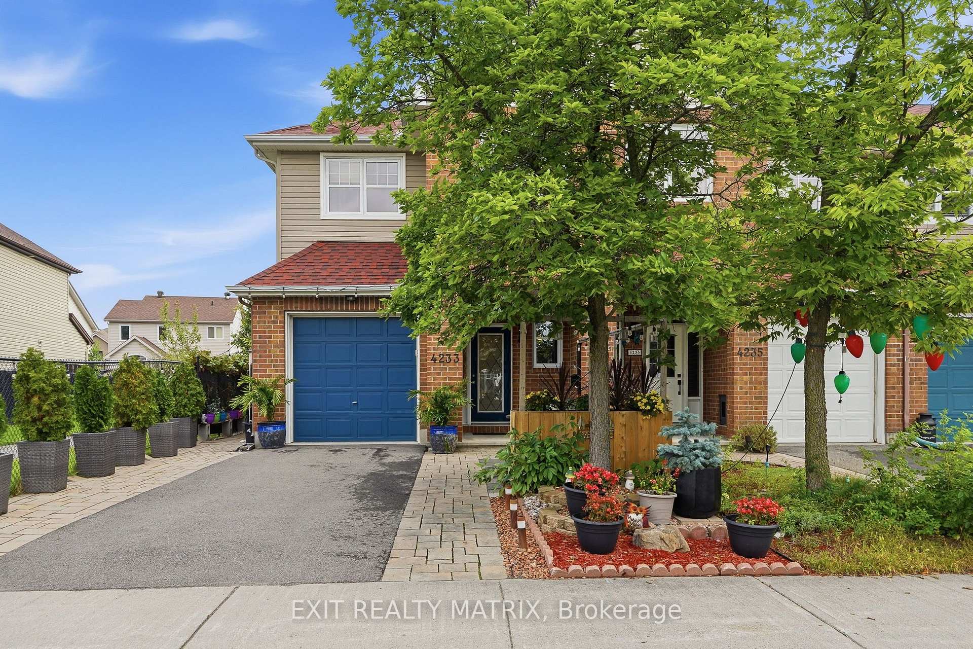 Front of 4233 Kelly Farm Drive