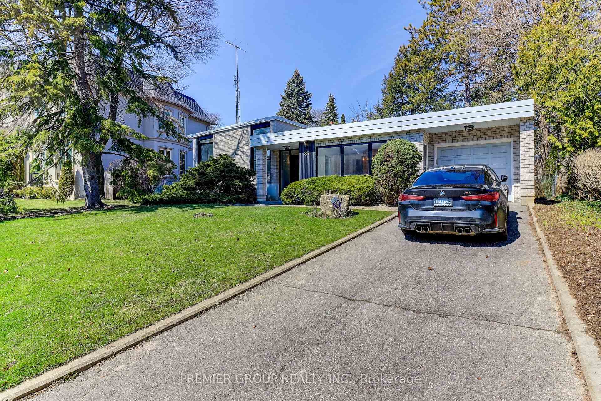 Photo 2 of 83 Larkfield Drive, North York, Banbury-Don Mills — HOMEH