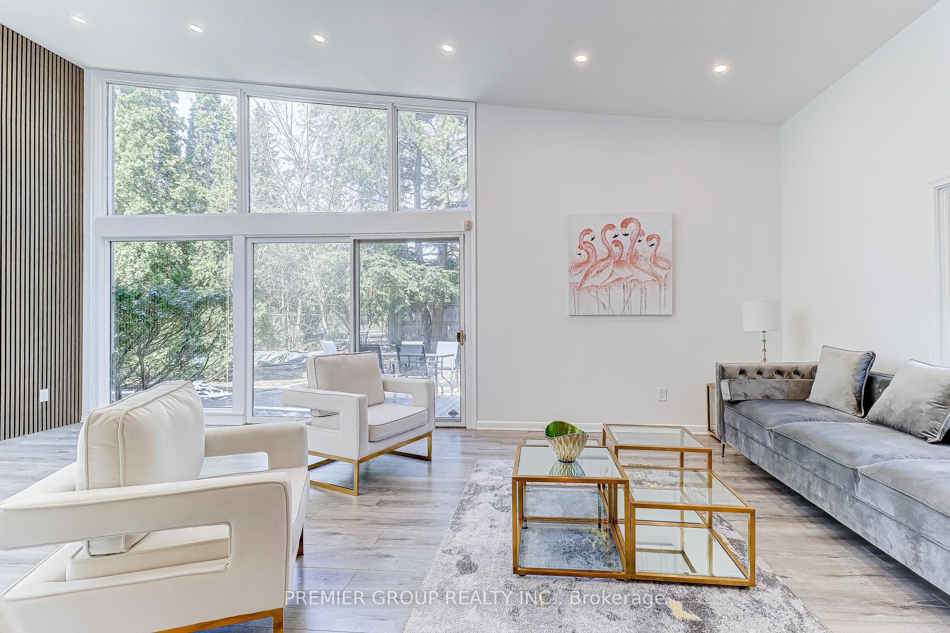 Photo 13 of 83 Larkfield Drive, North York, Banbury-Don Mills — HOMEH