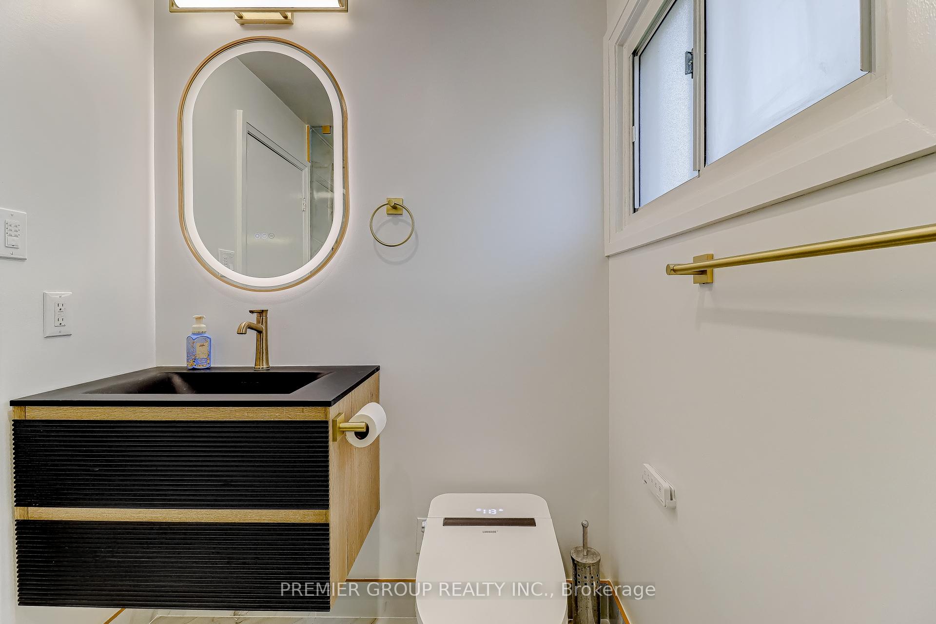Photo 22 of 83 Larkfield Drive, North York, Banbury-Don Mills — HOMEH