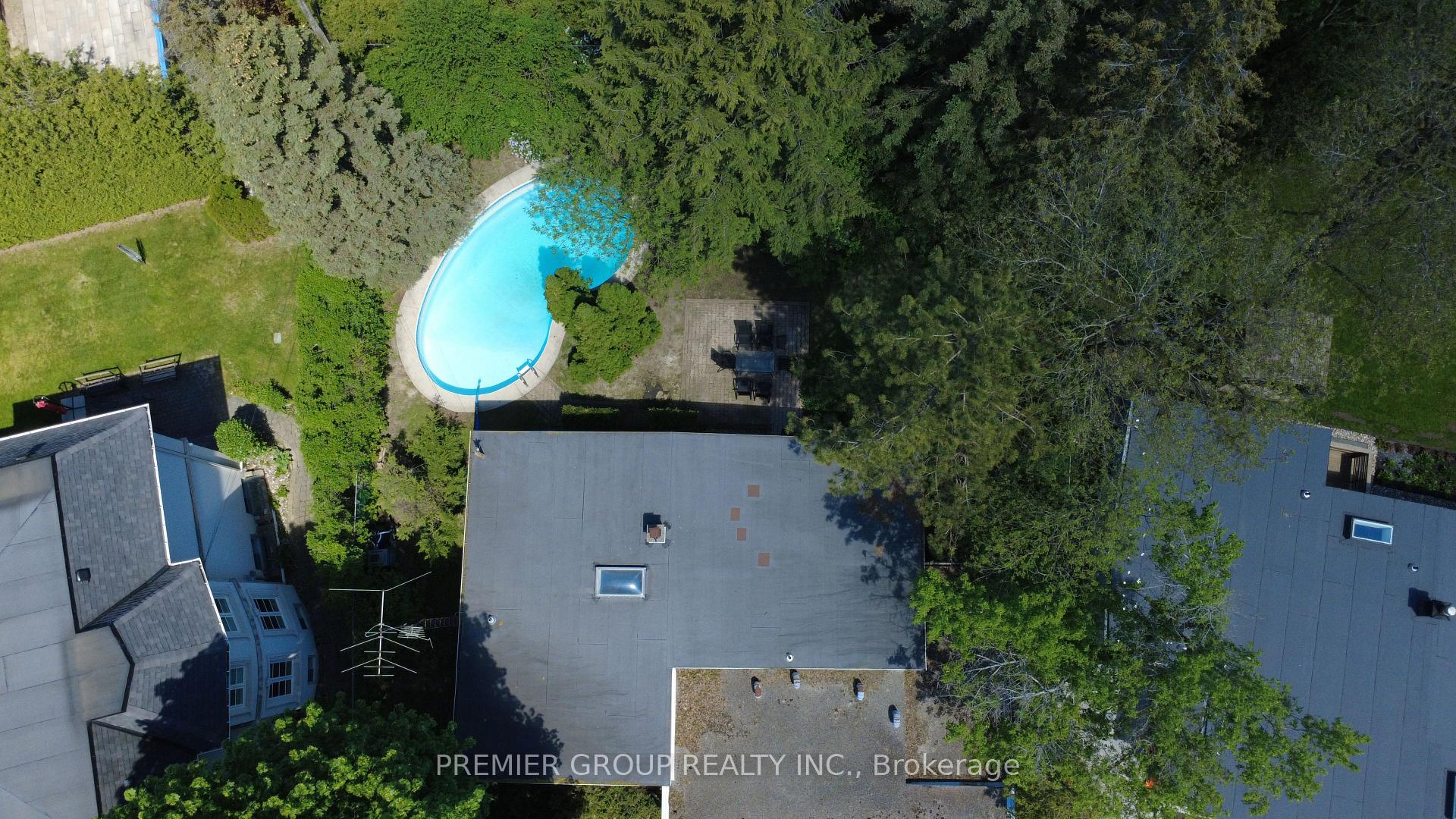 Photo 41 of 83 Larkfield Drive, North York, Banbury-Don Mills — HOMEH