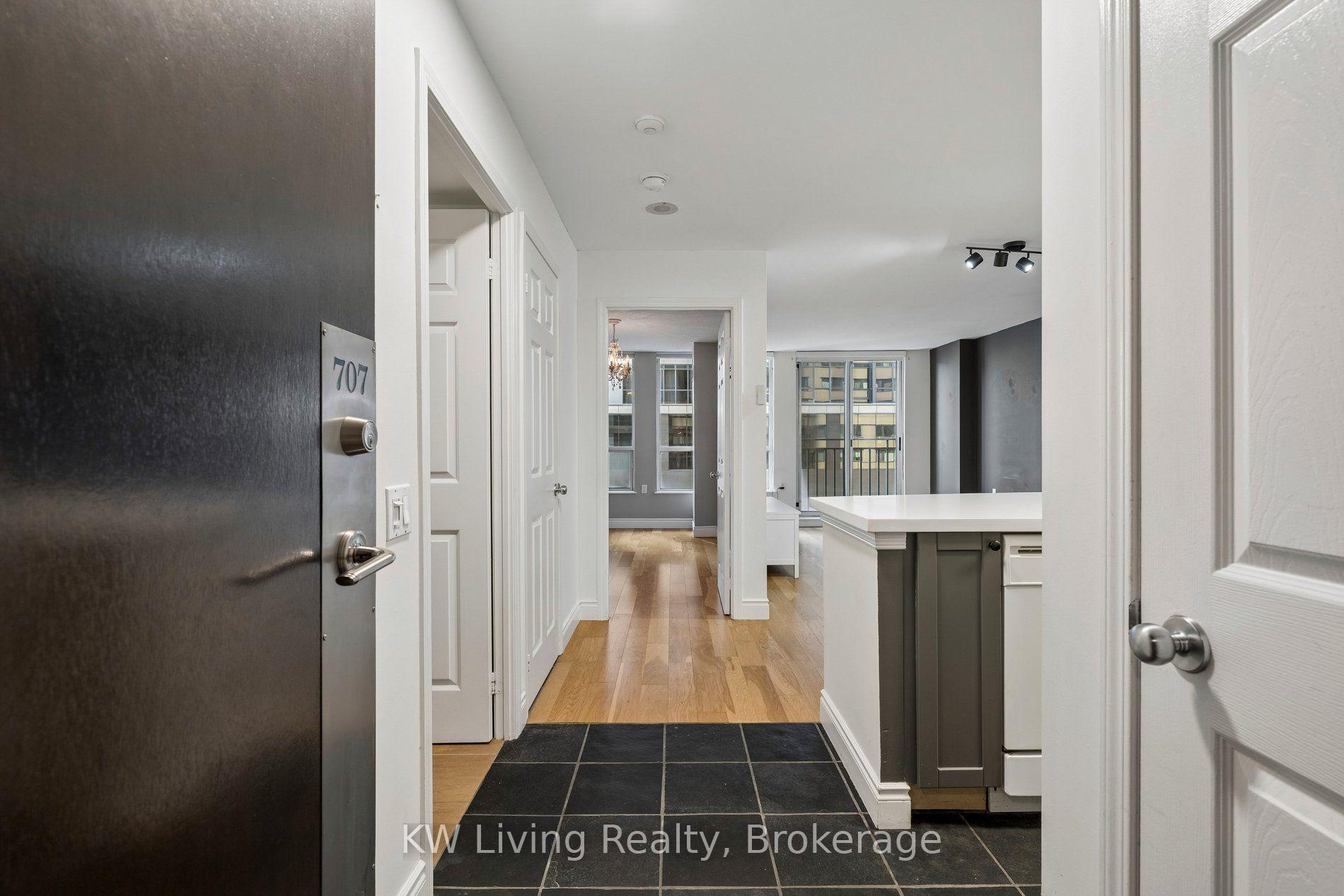 Photo 1 of Unit 707, 388 Bloor Street E, Toronto, Rosedale-Moore Park — HOMEH