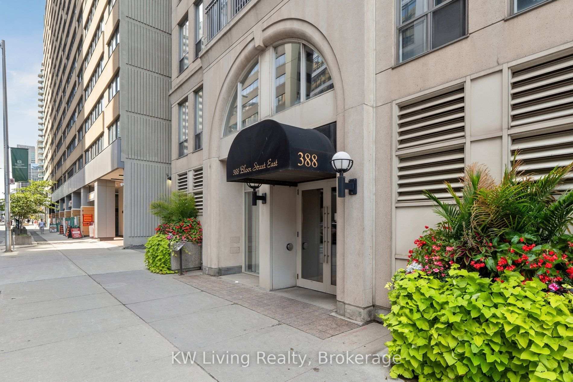 Photo 30 of Unit 707, 388 Bloor Street E, Toronto, Rosedale-Moore Park — HOMEH