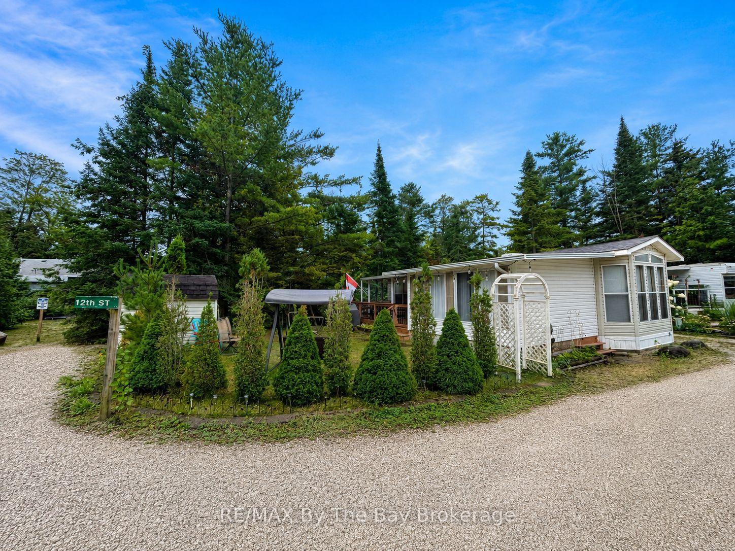 Photo 4 of Unit 168, 85 Theme Park Drive, Wasaga Beach — HOMEH