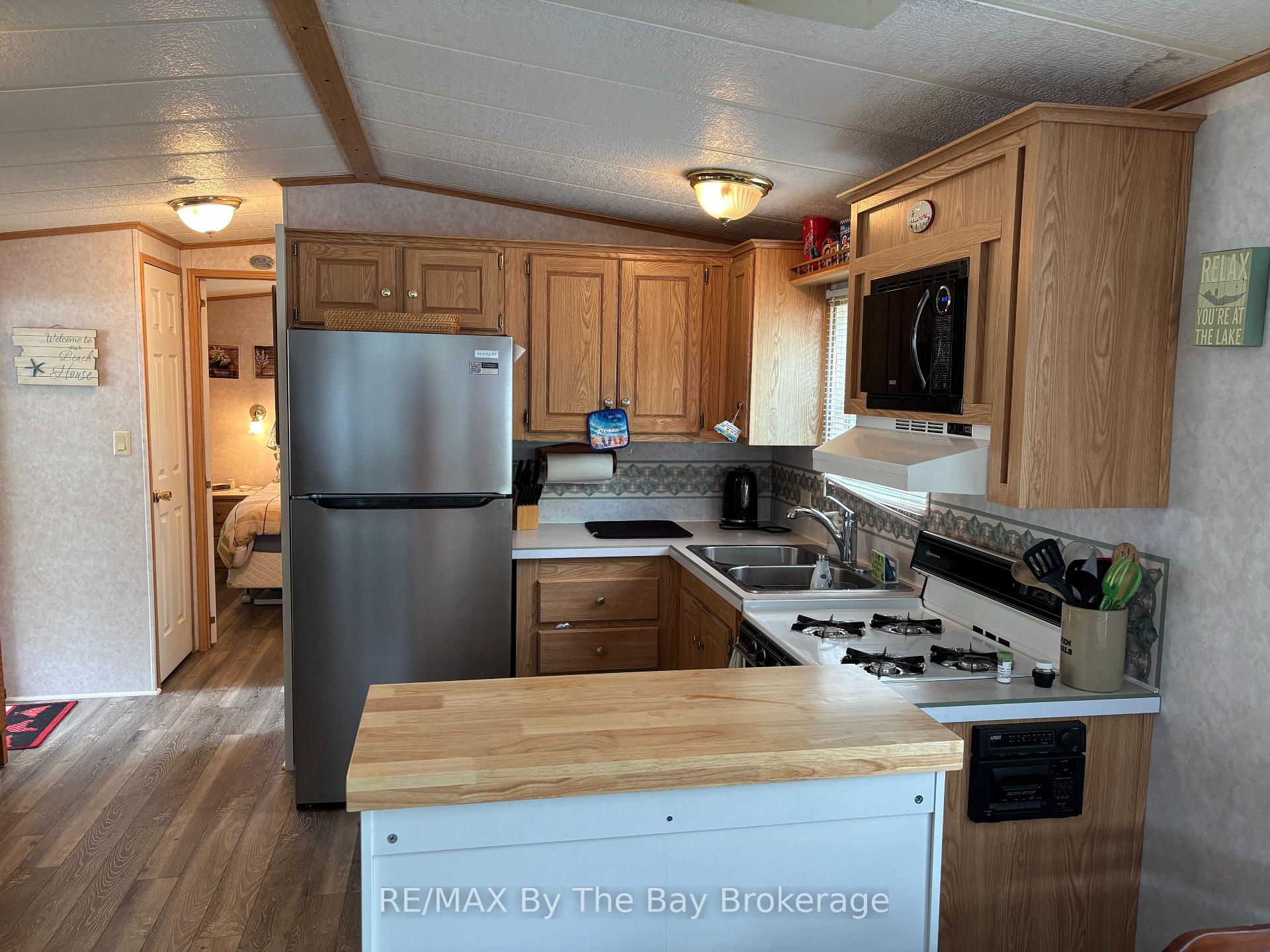 Photo 9 of Unit 168, 85 Theme Park Drive, Wasaga Beach — HOMEH
