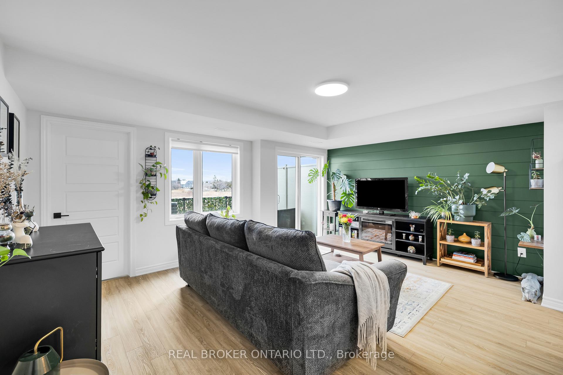Photo 2 of 405 Pilot Private, Ottawa, Kanata - Emerald Meadows/Trailwest — HOMEH