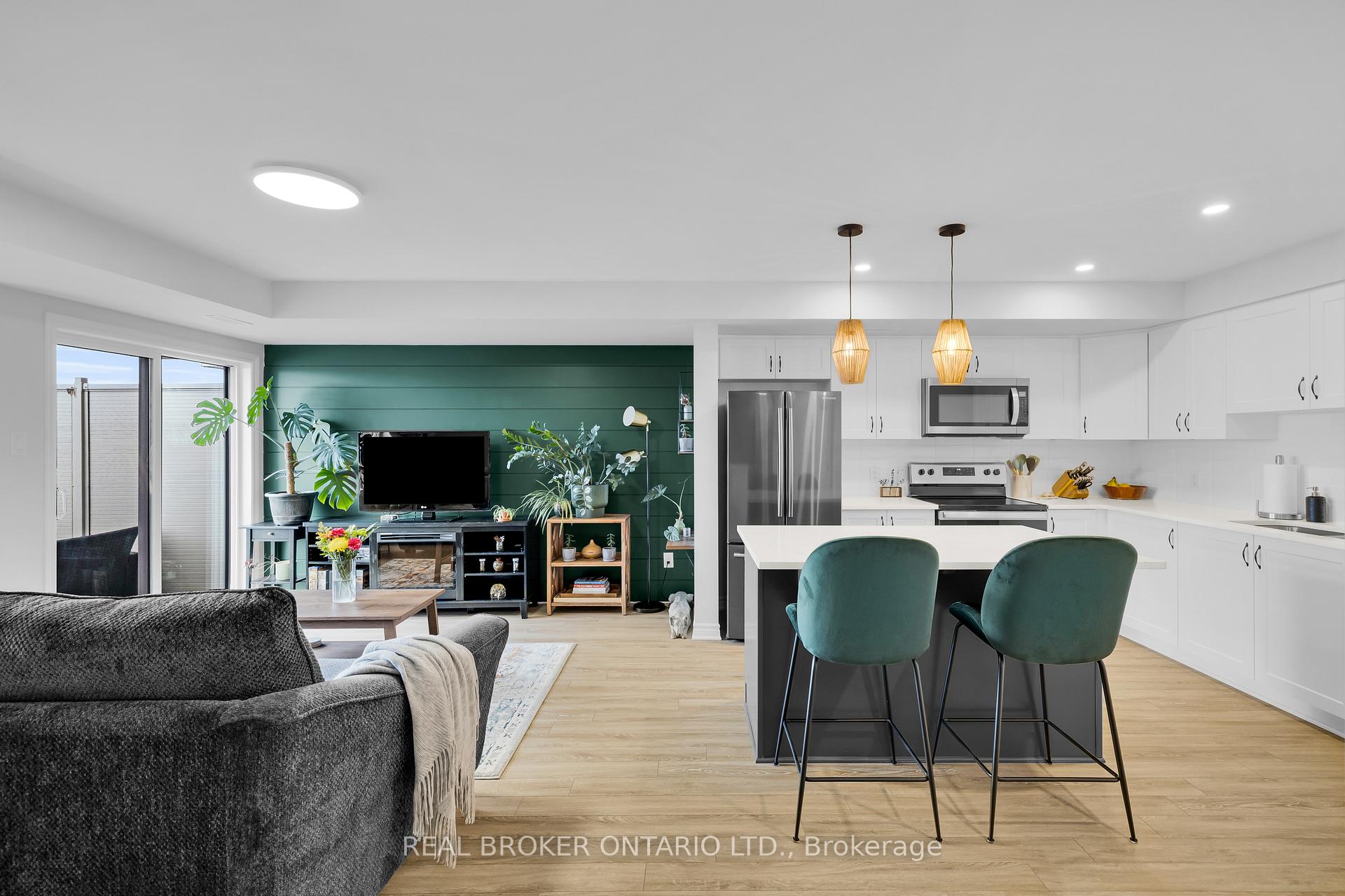 Photo 3 of 405 Pilot Private, Ottawa, Kanata - Emerald Meadows/Trailwest — HOMEH