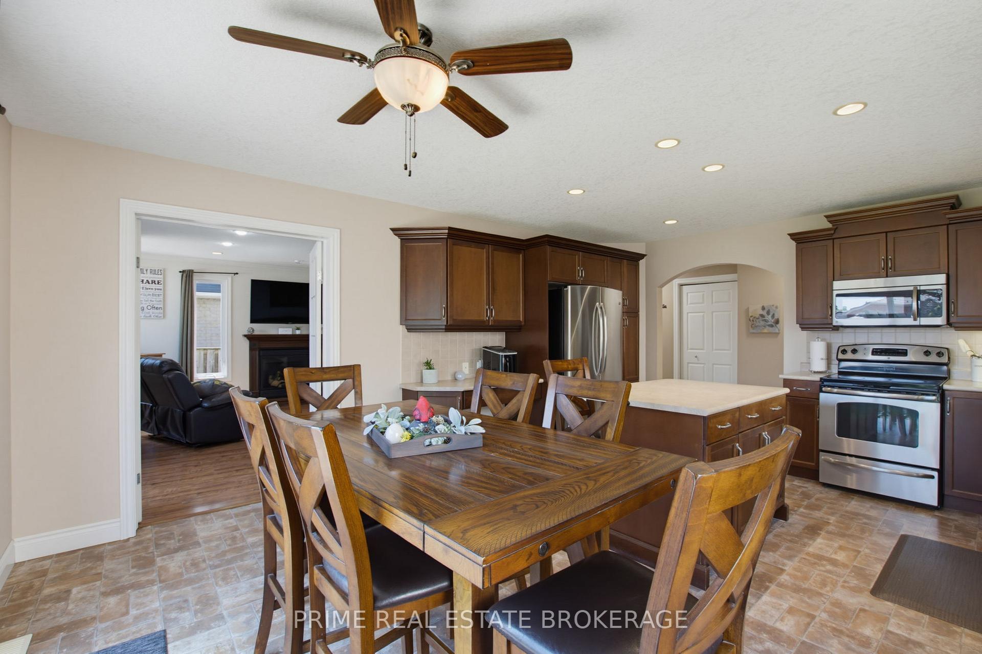 Photo 8 of 3 Watson Crescent, Central Elgin, Rural Central Elgin — HOMEH