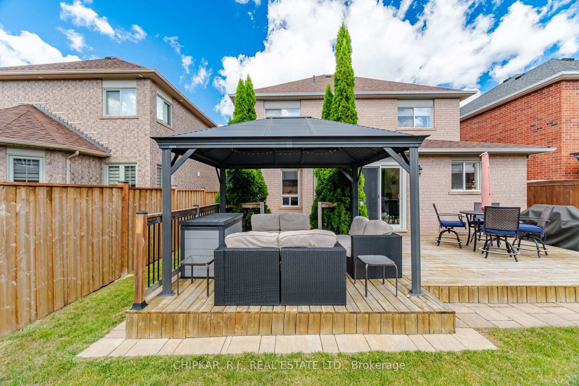 Photo 44 of 41 Chester Crescent, Halton Hills, Georgetown — HOMEH