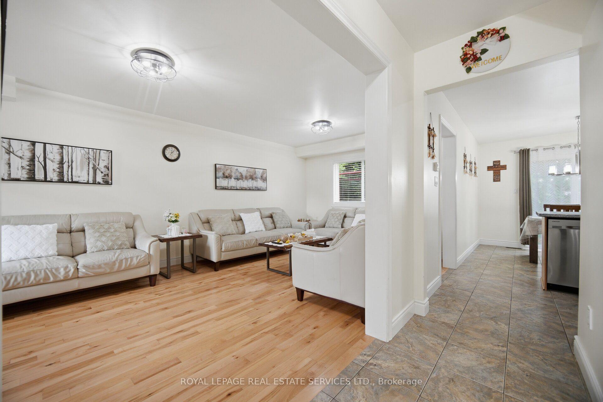 Photo 10 of 28 Wheatland Drive, Cambridge, Christopher-Champlain — HOMEH