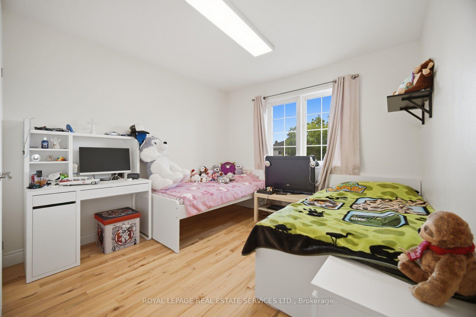 Photo 19 of 28 Wheatland Drive, Cambridge, Christopher-Champlain — HOMEH