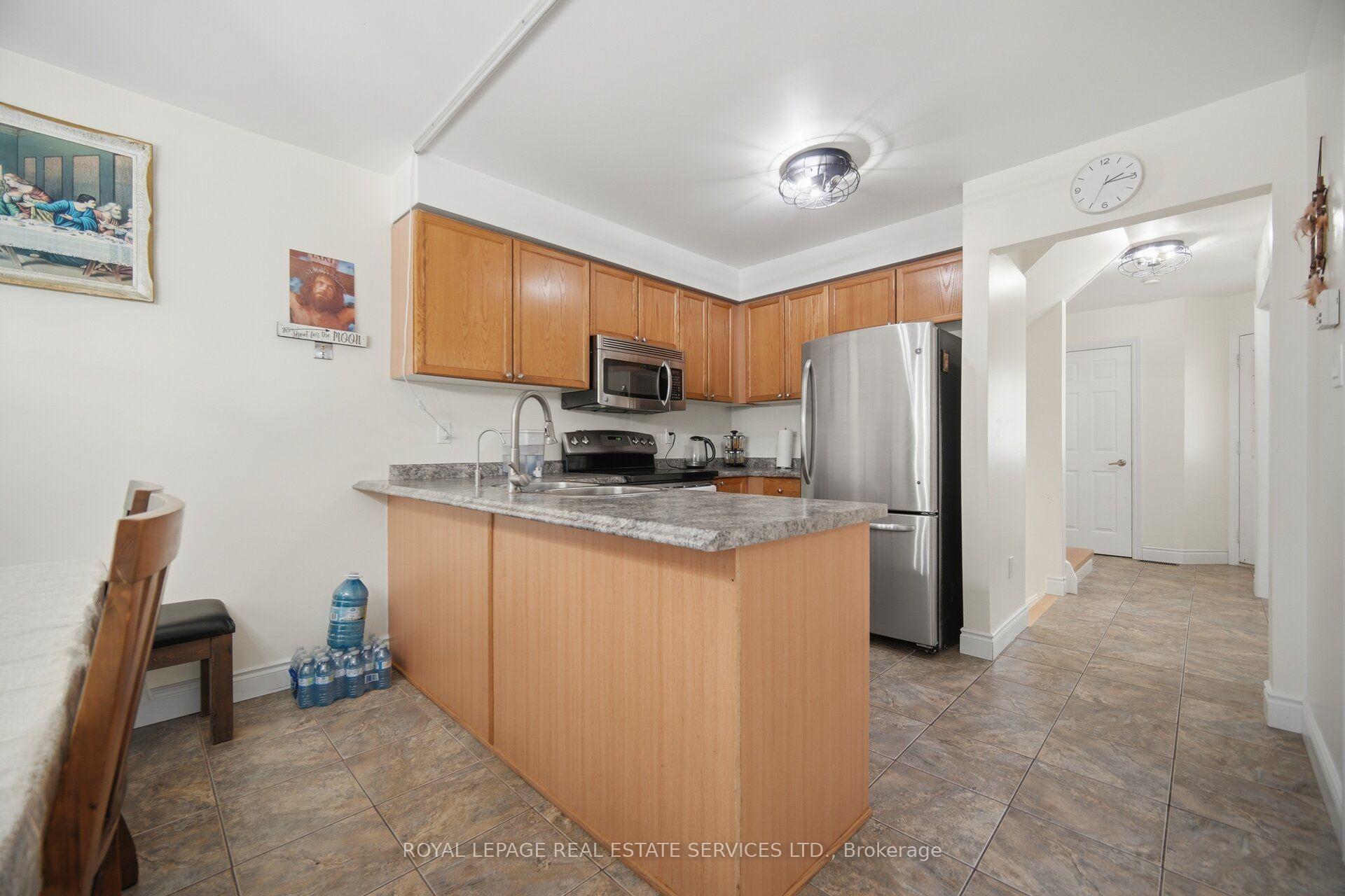 Photo 23 of 28 Wheatland Drive, Cambridge, Christopher-Champlain — HOMEH