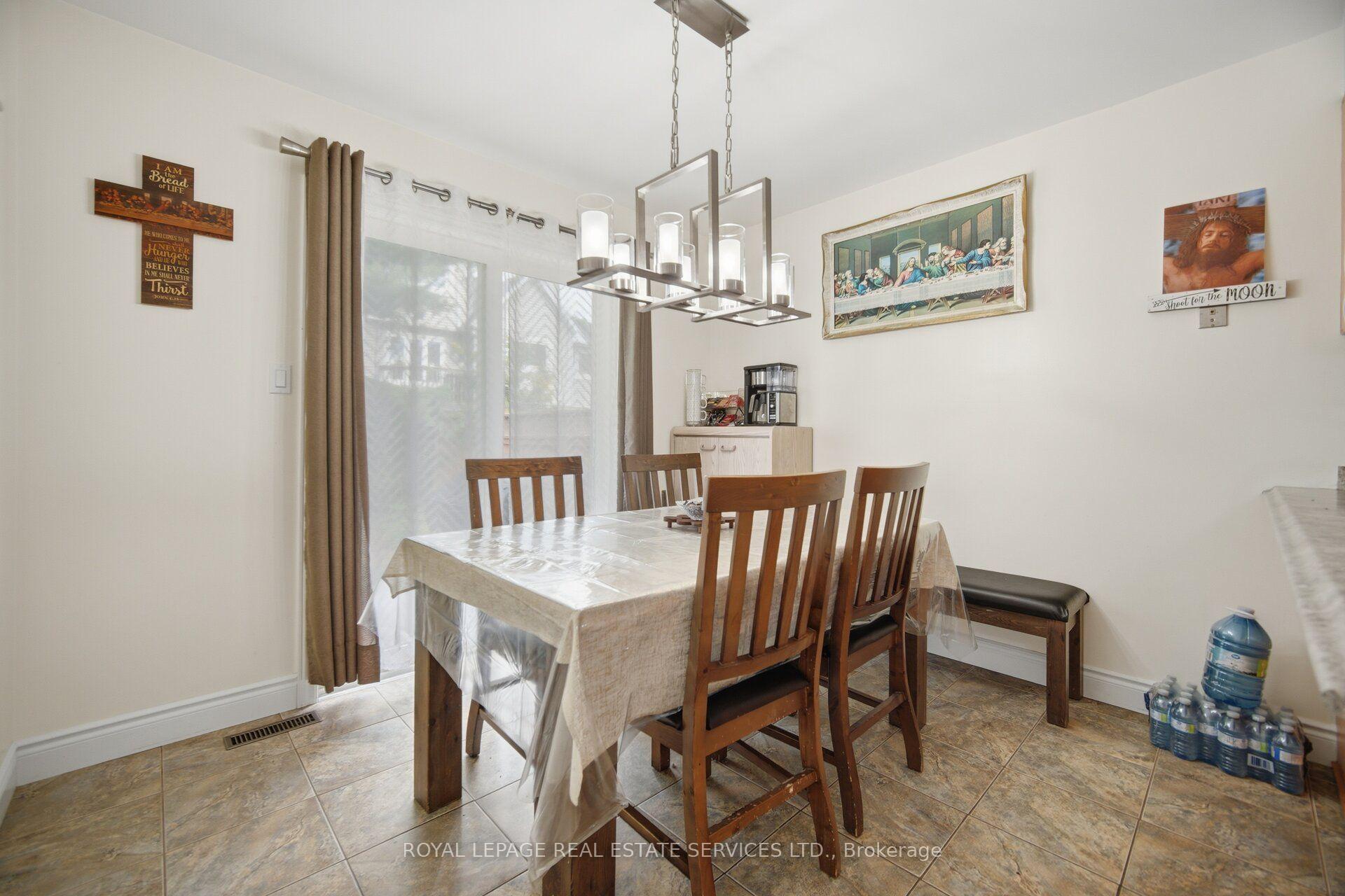 Photo 25 of 28 Wheatland Drive, Cambridge, Christopher-Champlain — HOMEH