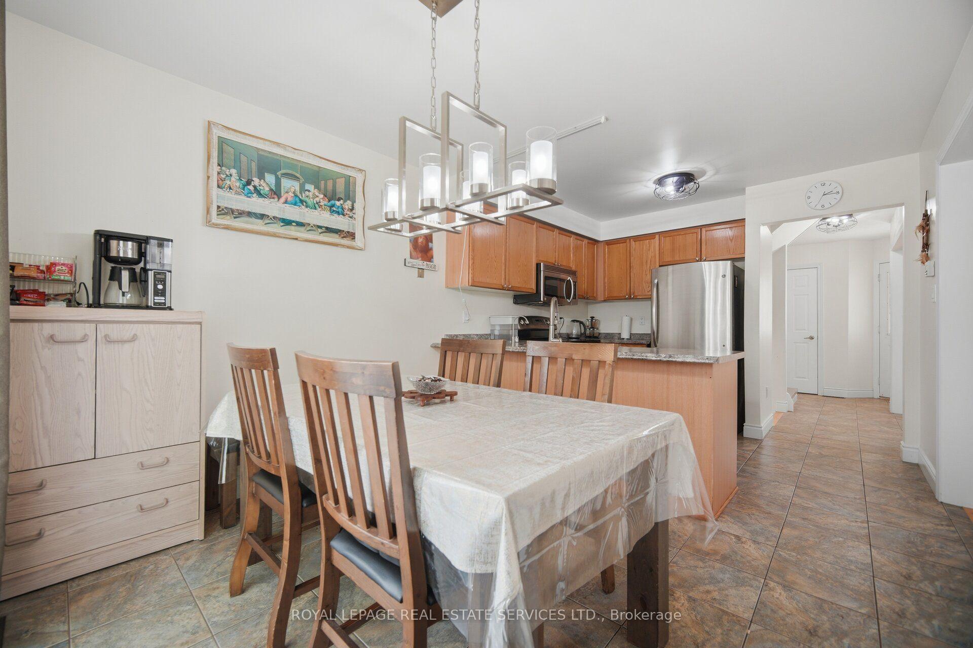 Photo 26 of 28 Wheatland Drive, Cambridge, Christopher-Champlain — HOMEH