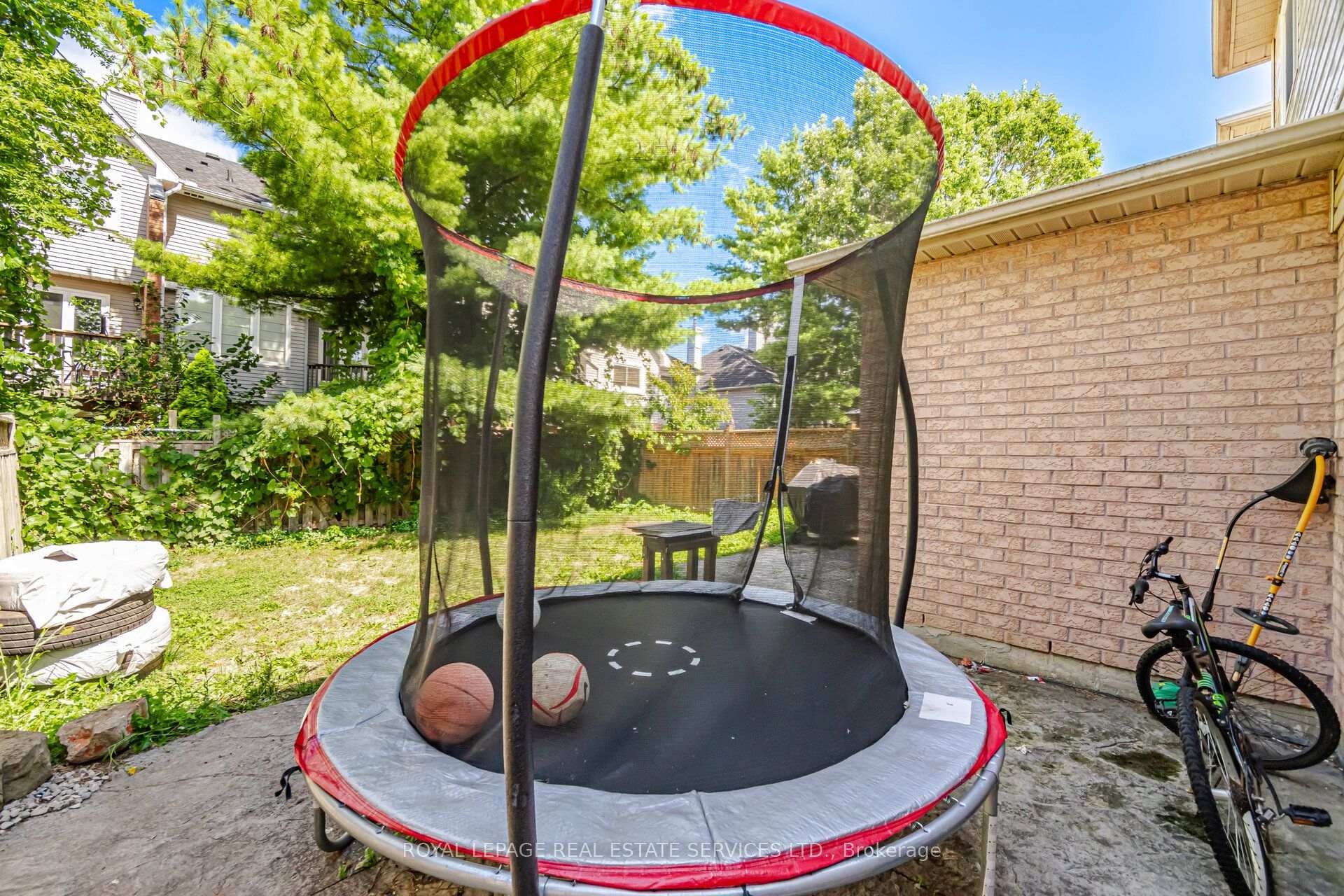 Photo 44 of 28 Wheatland Drive, Cambridge, Christopher-Champlain — HOMEH